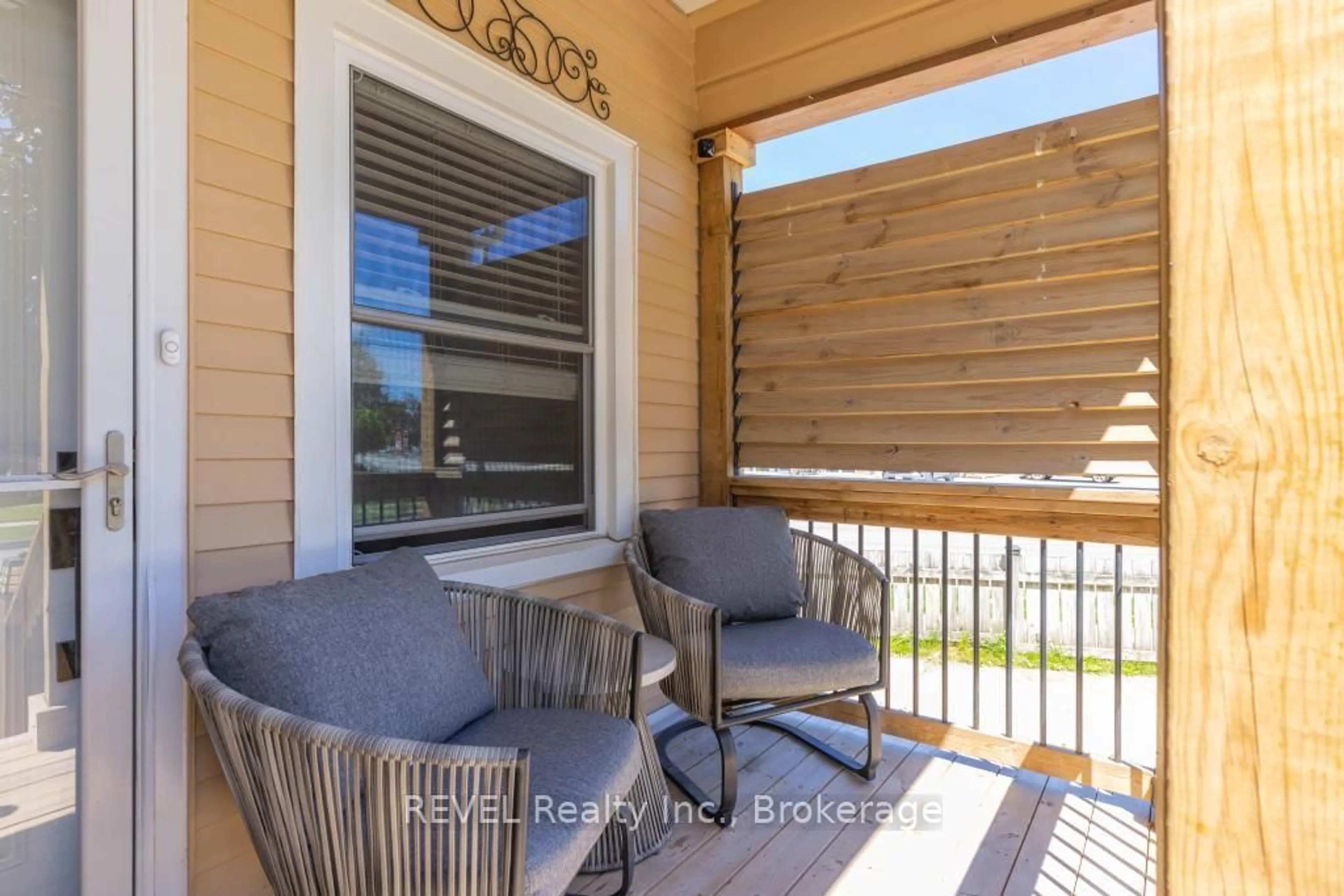 Patio, water/lake/river/ocean view for 83 Rodman St, St. Catharines Ontario L2R 5C9