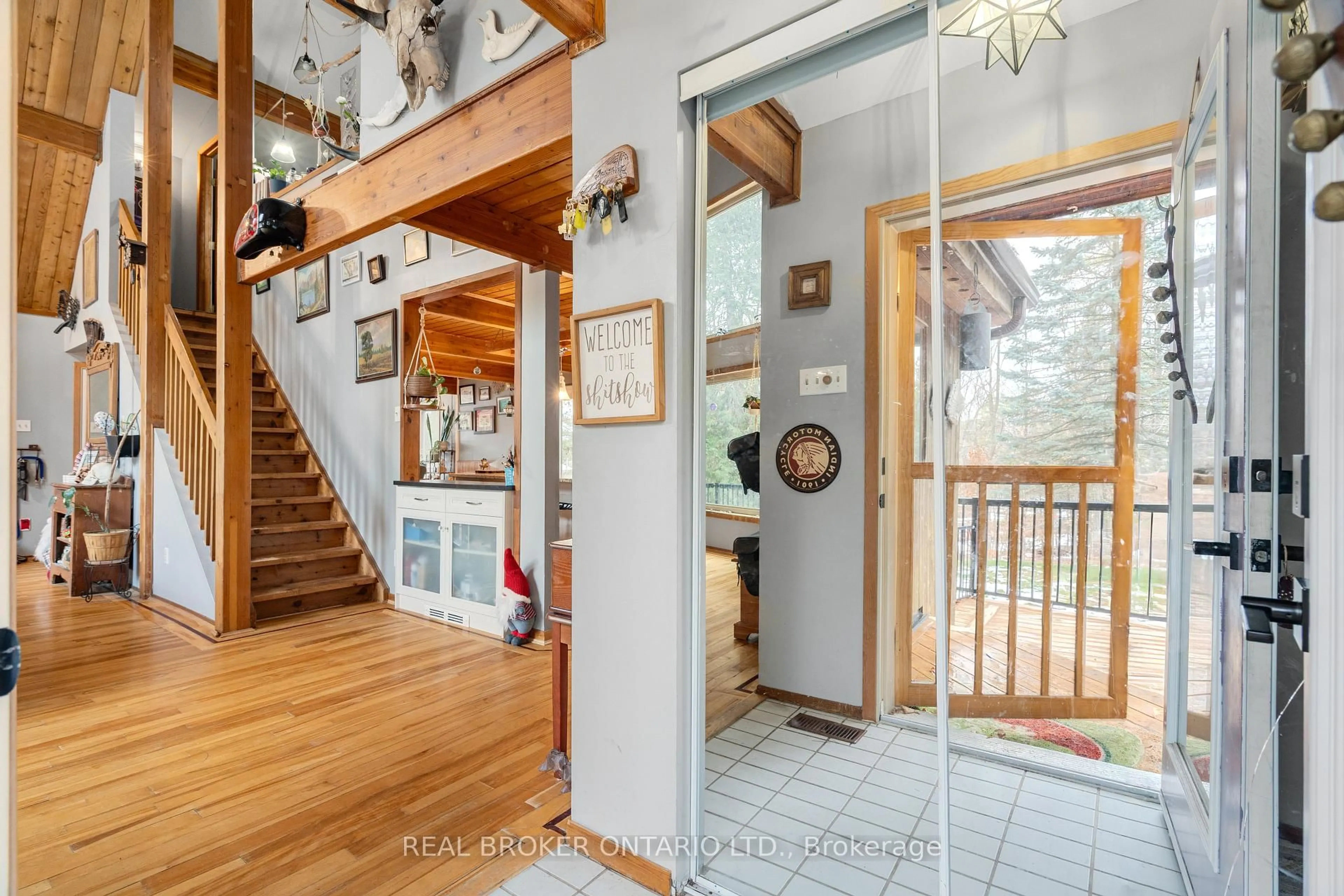 Indoor entryway for 1 Woodland Dr, Braeside Ontario K0A 1G0