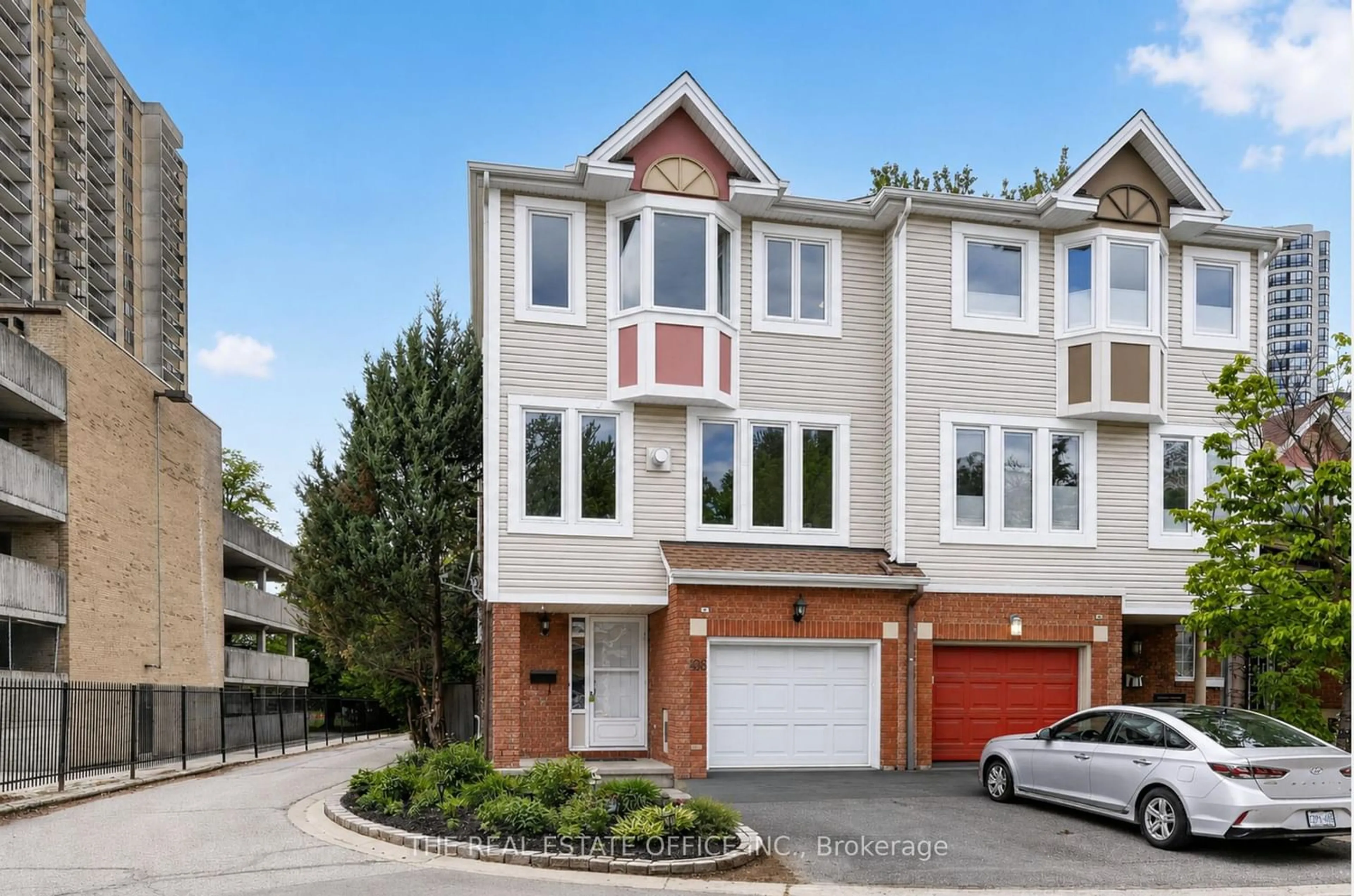 Home with brick exterior material, street for 106 Corsica Private, Ottawa Ontario K1G 5Y1
