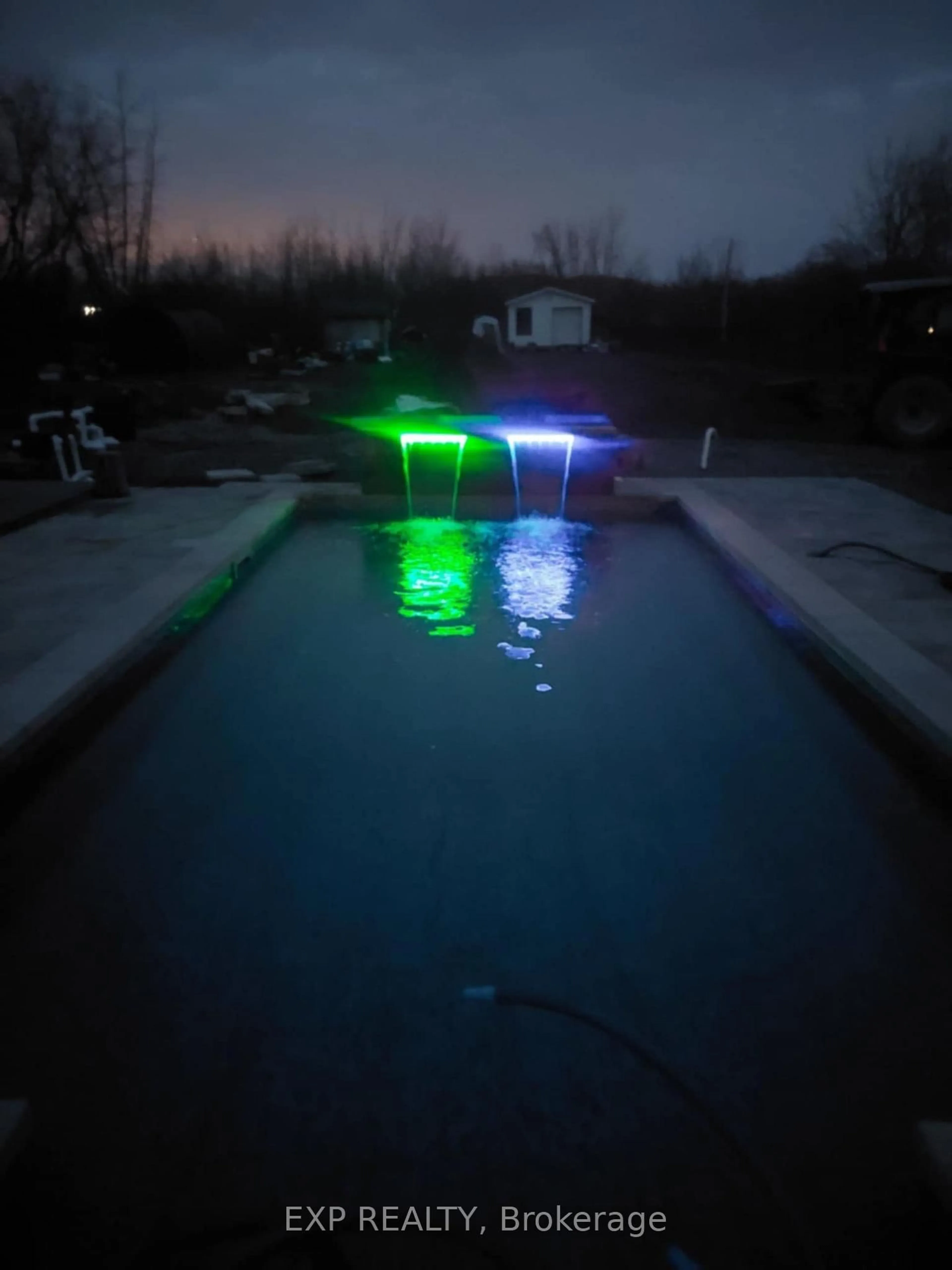 Pool for 213 Longueuil St, Champlain Ontario K0B 1K0