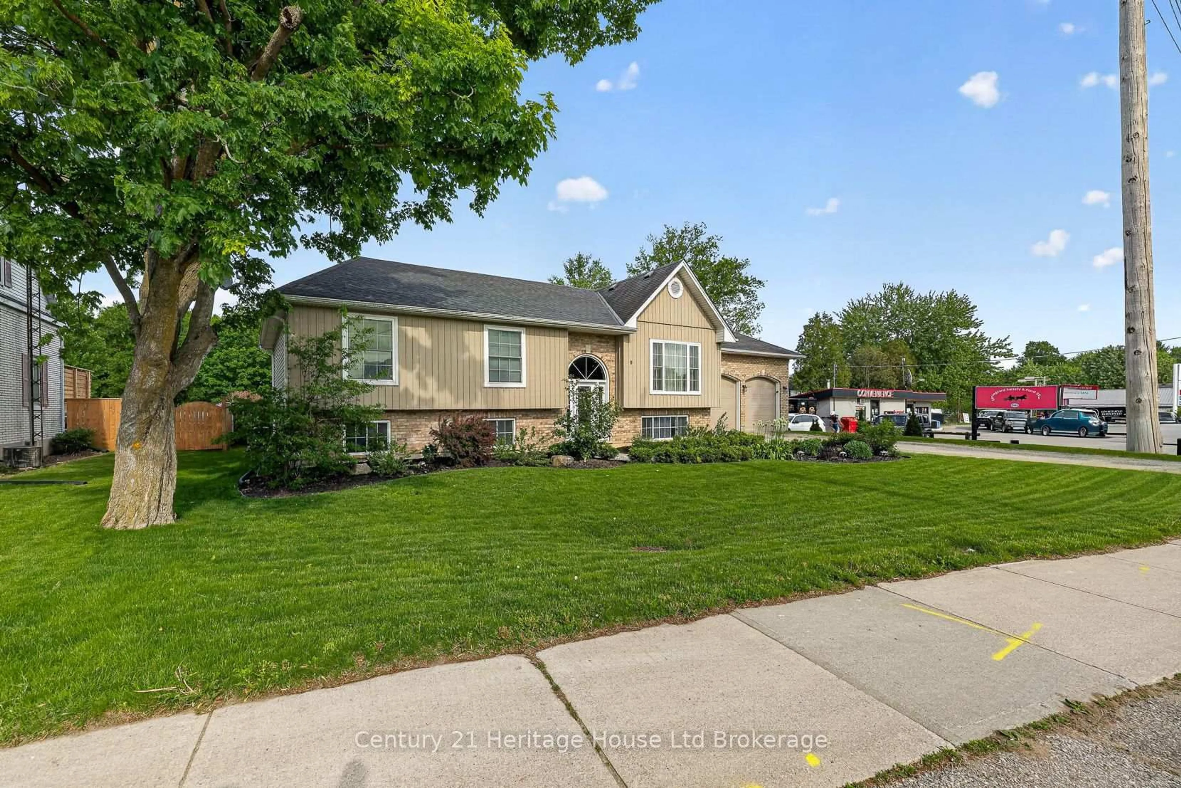 Home with brick exterior material, street for 9 West St, Norwich Ontario N0J 1X0