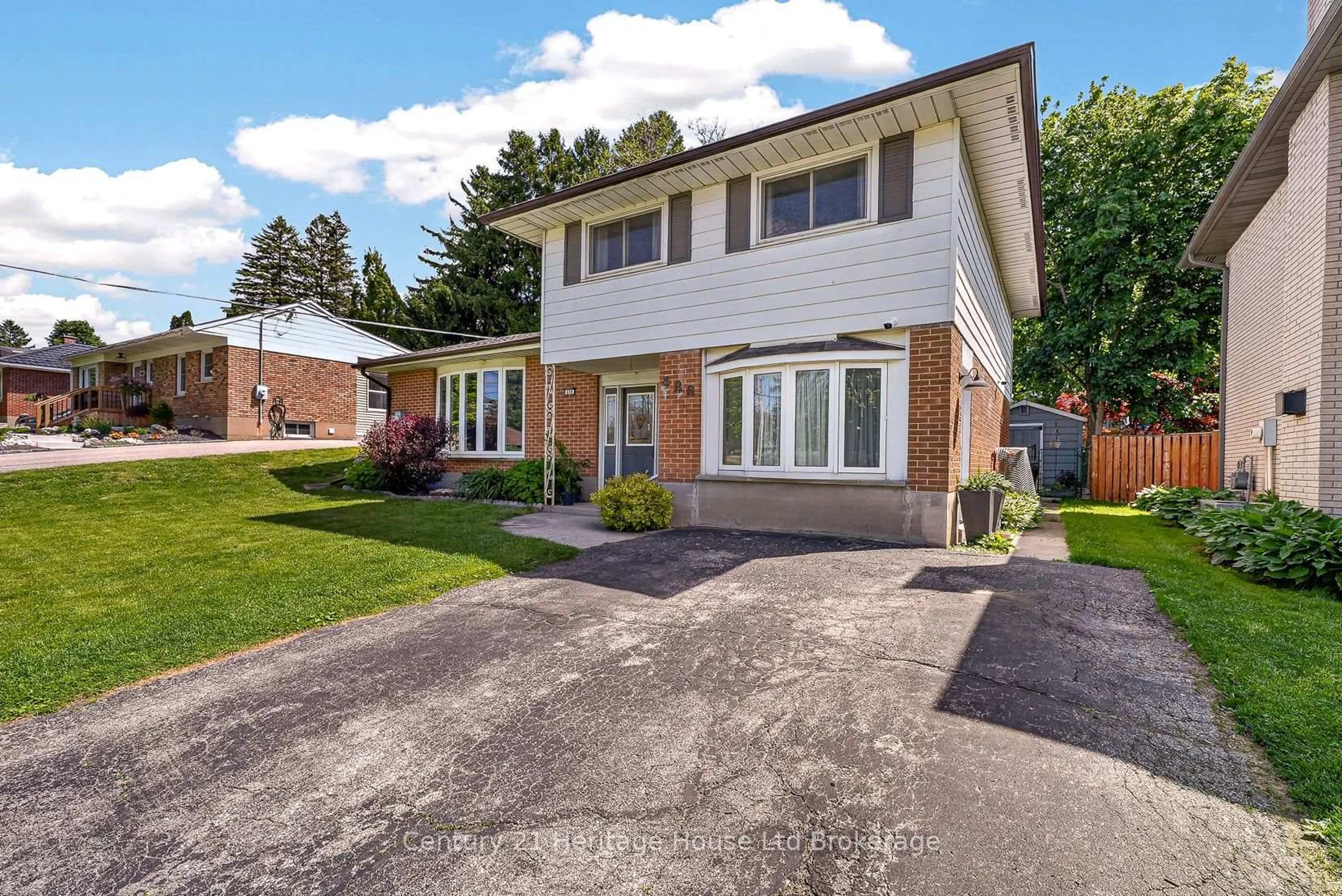 Home with brick exterior material, street for 480 Lee Ave, Woodstock Ontario N4S 6Y3