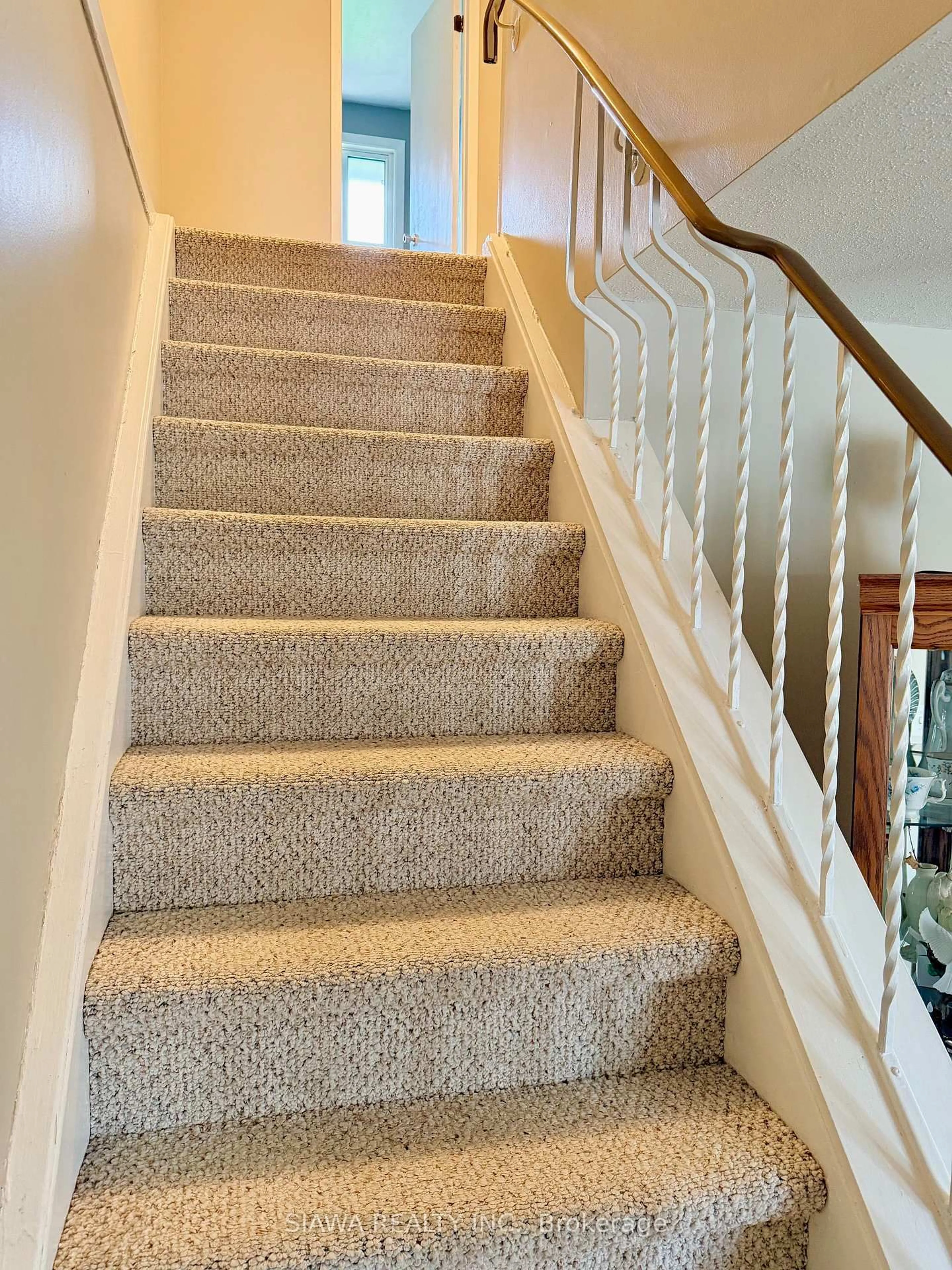 Stairs for 1250 Jalna Blvd #86, London South Ontario N6E 2W4