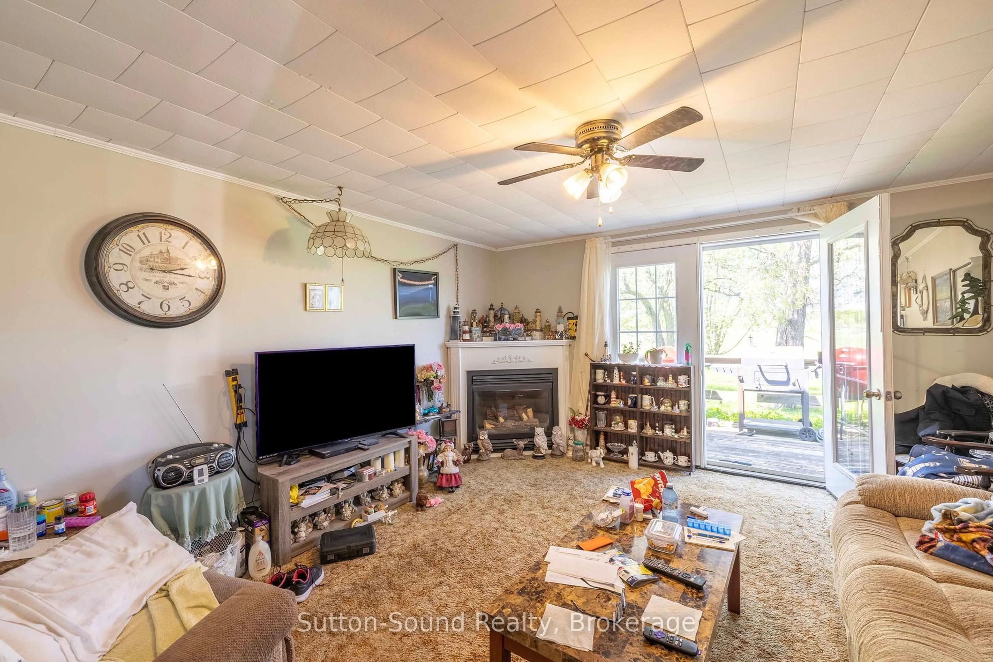 Living room with furniture, unknown for 40 Elm St, South Bruce Peninsula Ontario N0H 2T0