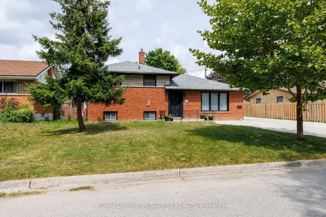18 Silverdale Cres, London South 2