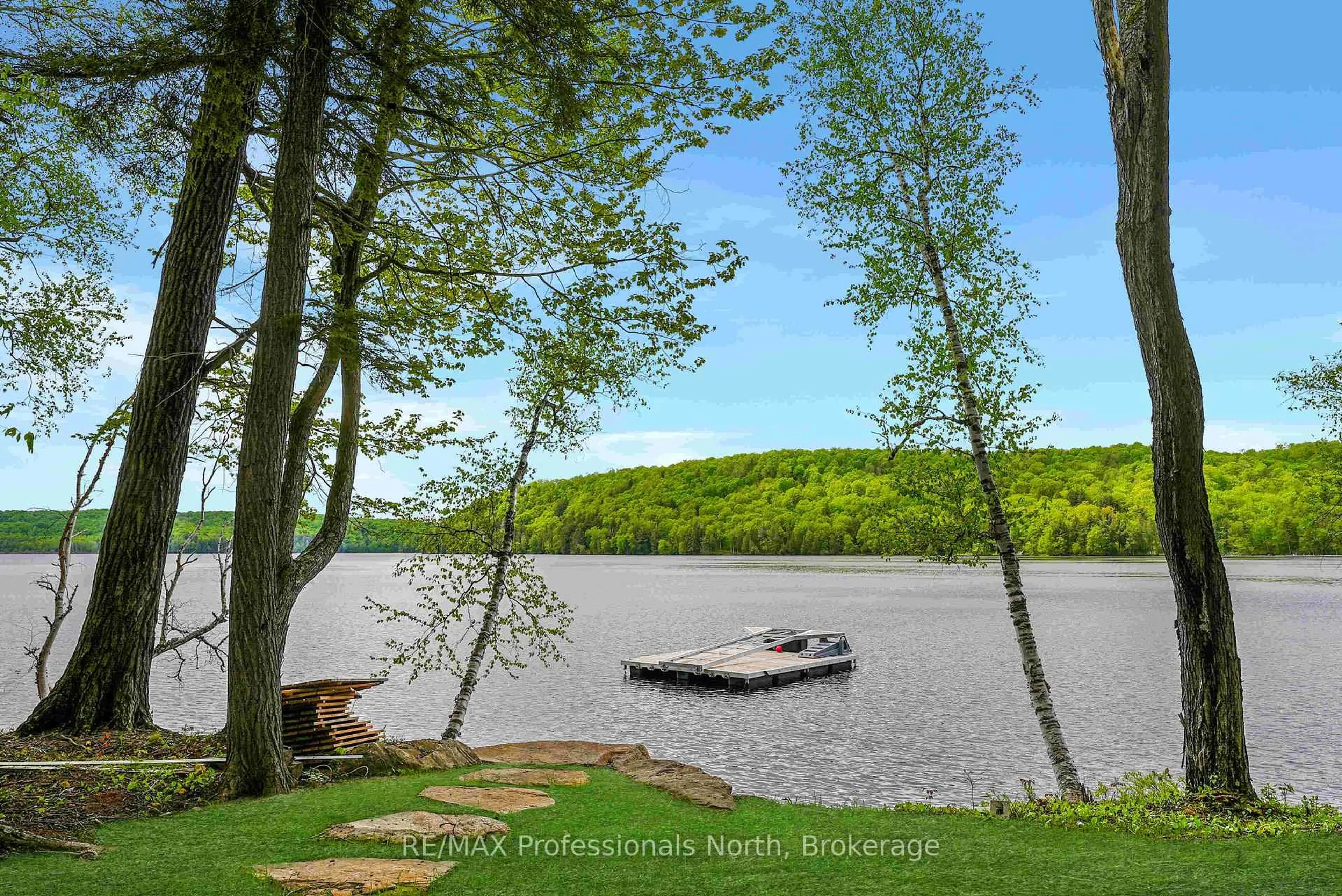 Patio, water/lake/river/ocean view for 1320 Flatwater Cove Tr, Dysart et al Ontario K0M 1S0