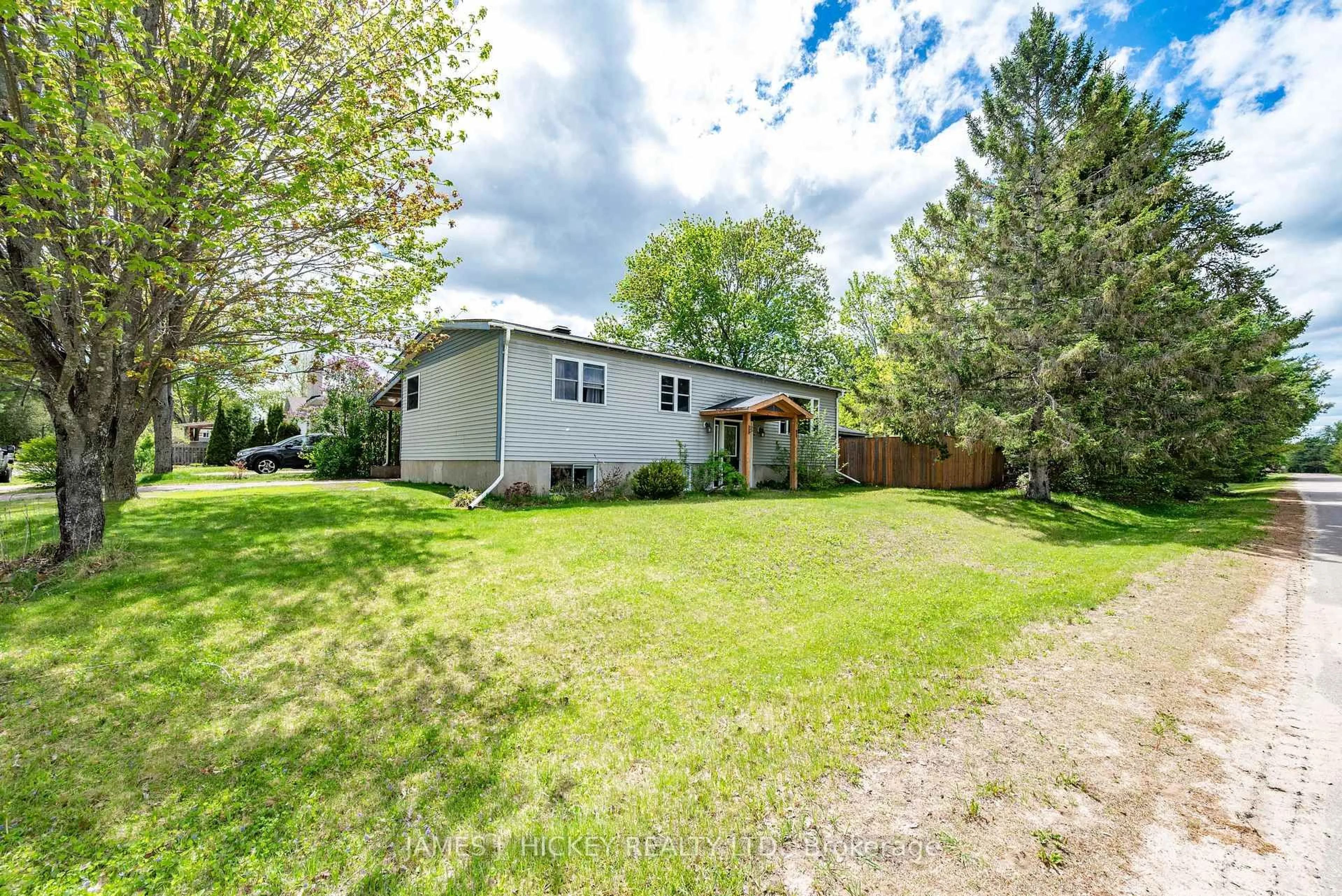 A pic from outside/outdoor area/front of a property/back of a property/a pic from drone, street for 1 Tamarack St, Deep River Ontario K0J 1P0