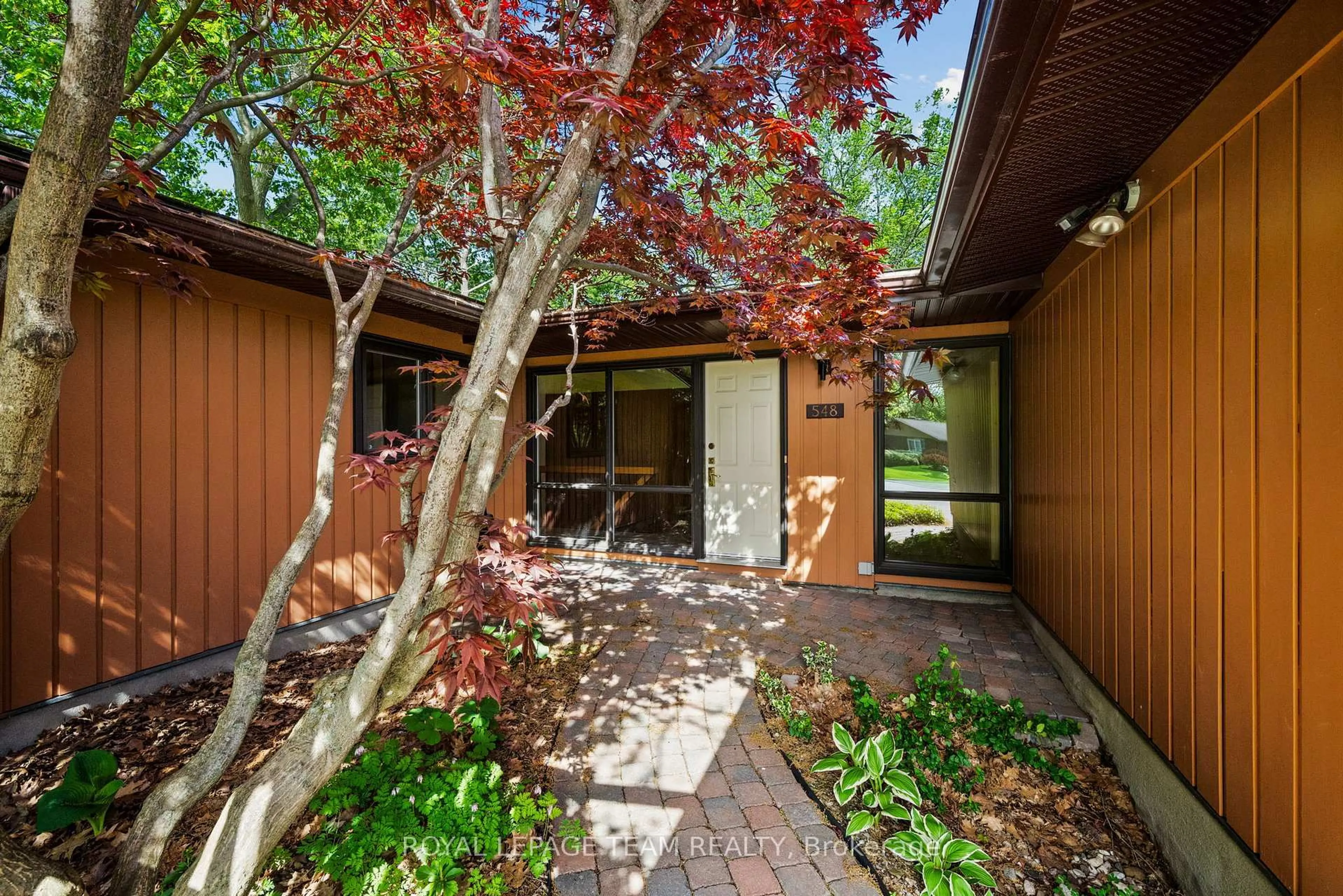 Unknown for 548 Rivershore Cres, Ottawa Ontario K1J 7Y7