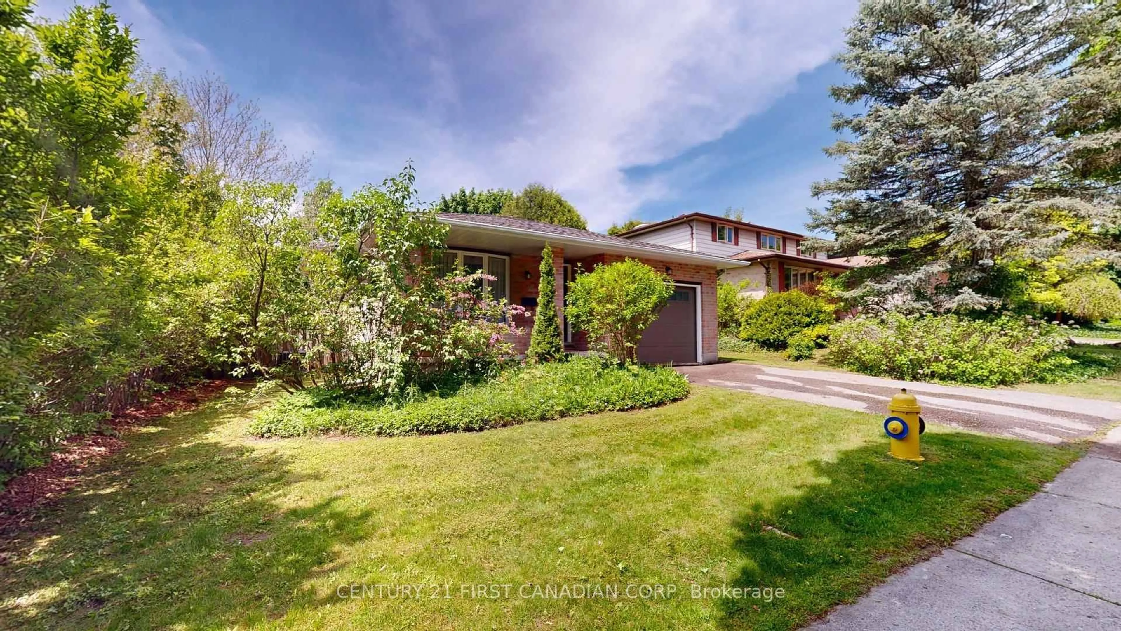 Home with brick exterior material, street for 43 Walmer Gdns, London North Ontario N6G 4H5