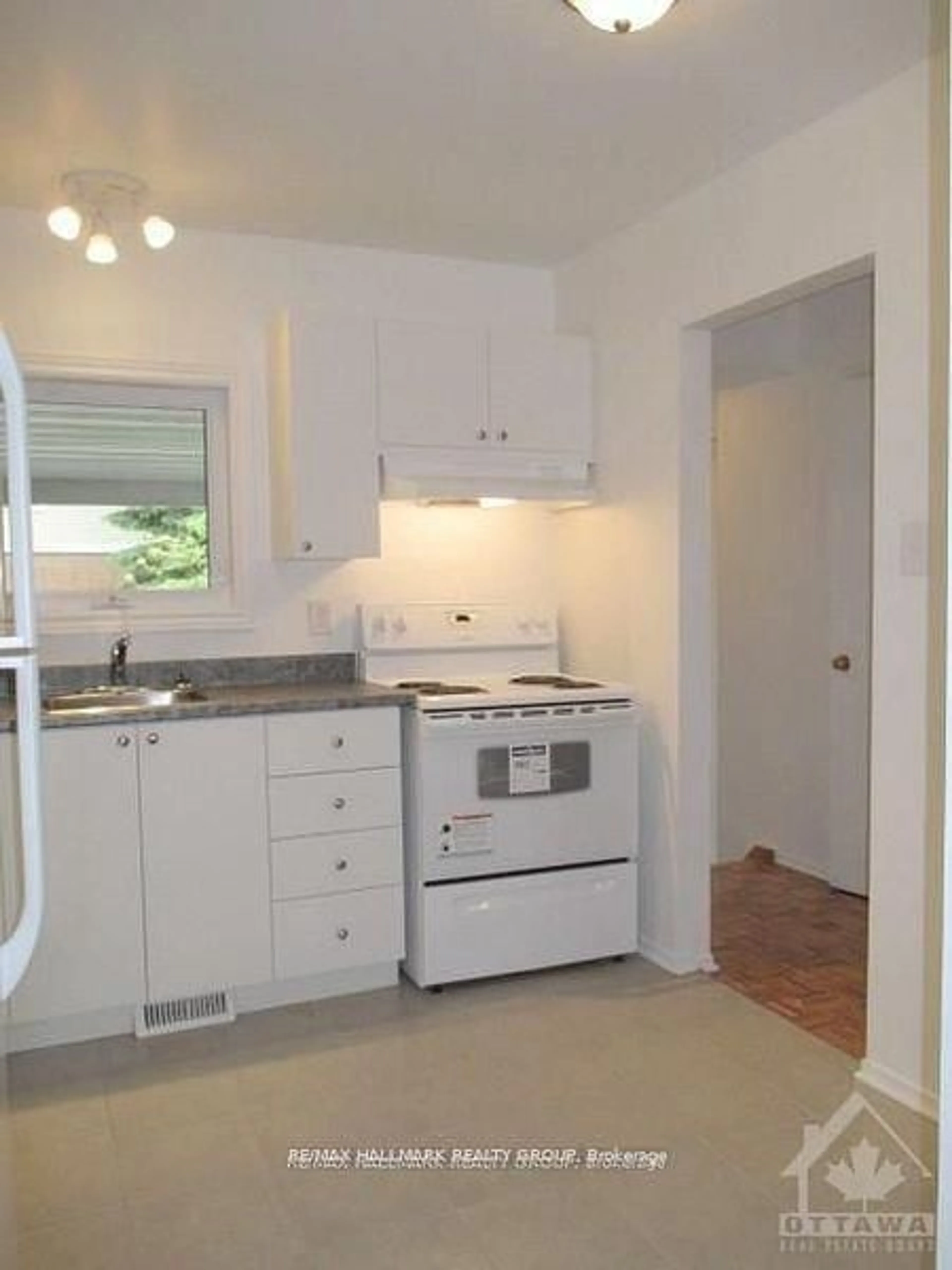 Standard kitchen, unknown for 84 Paddington St #-, Ottawa Ontario K1V 0S9