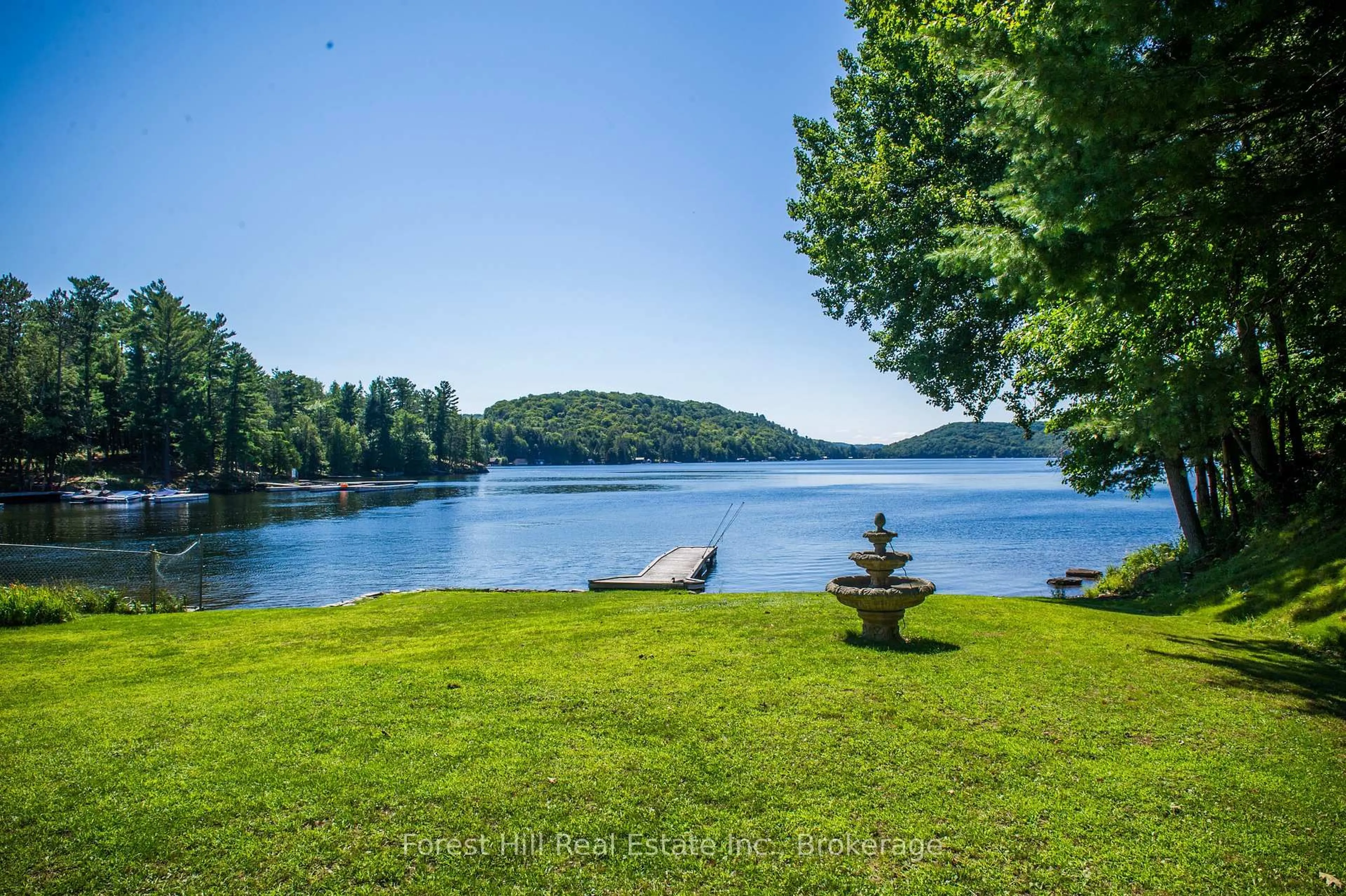 Patio, water/lake/river/ocean view for 1066 Main St, Lake of Bays Ontario P0C 1E0