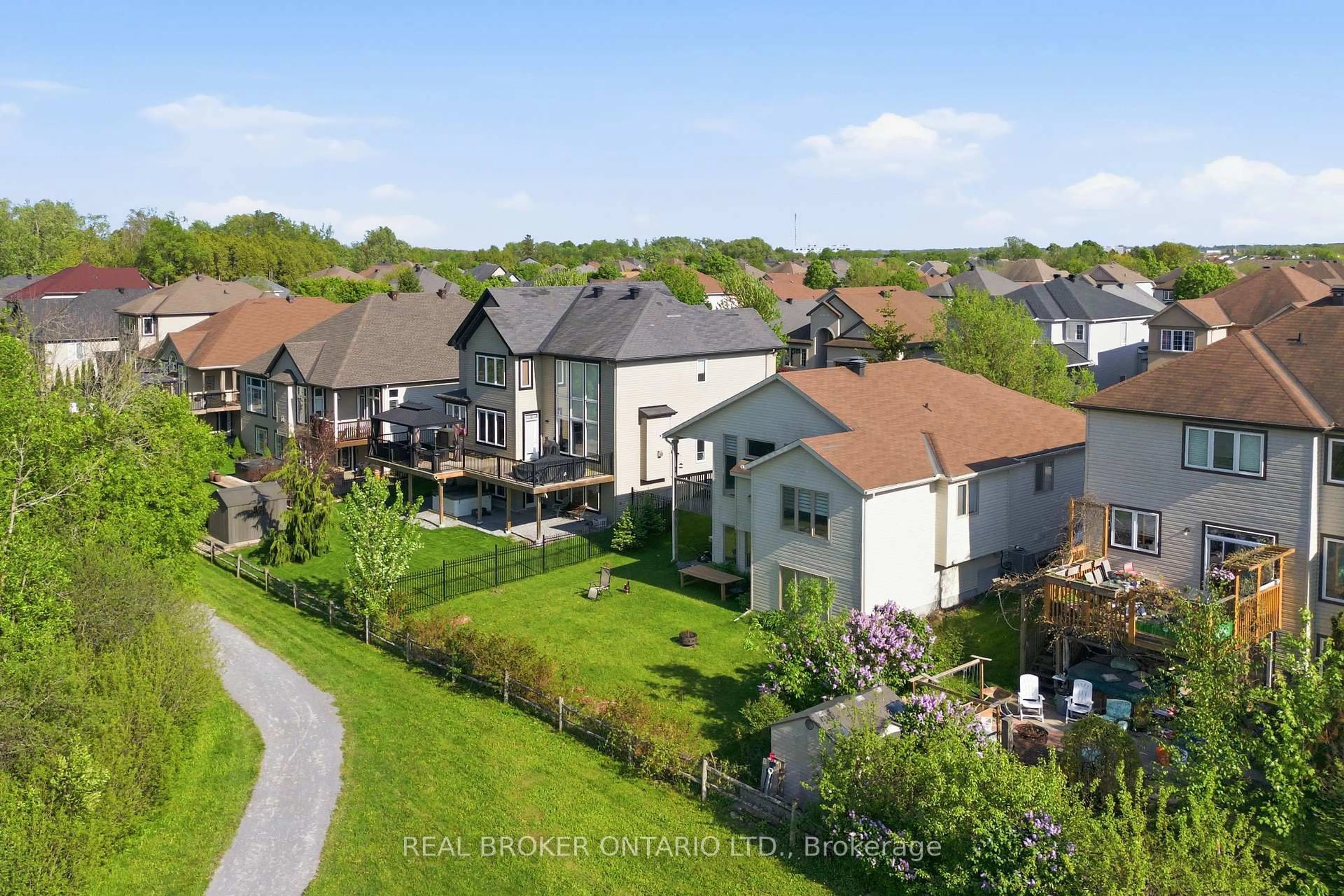 A pic from outside/outdoor area/front of a property/back of a property/a pic from drone, street for 51 Waterside Dr, Carleton Place Ontario K7C 0B1
