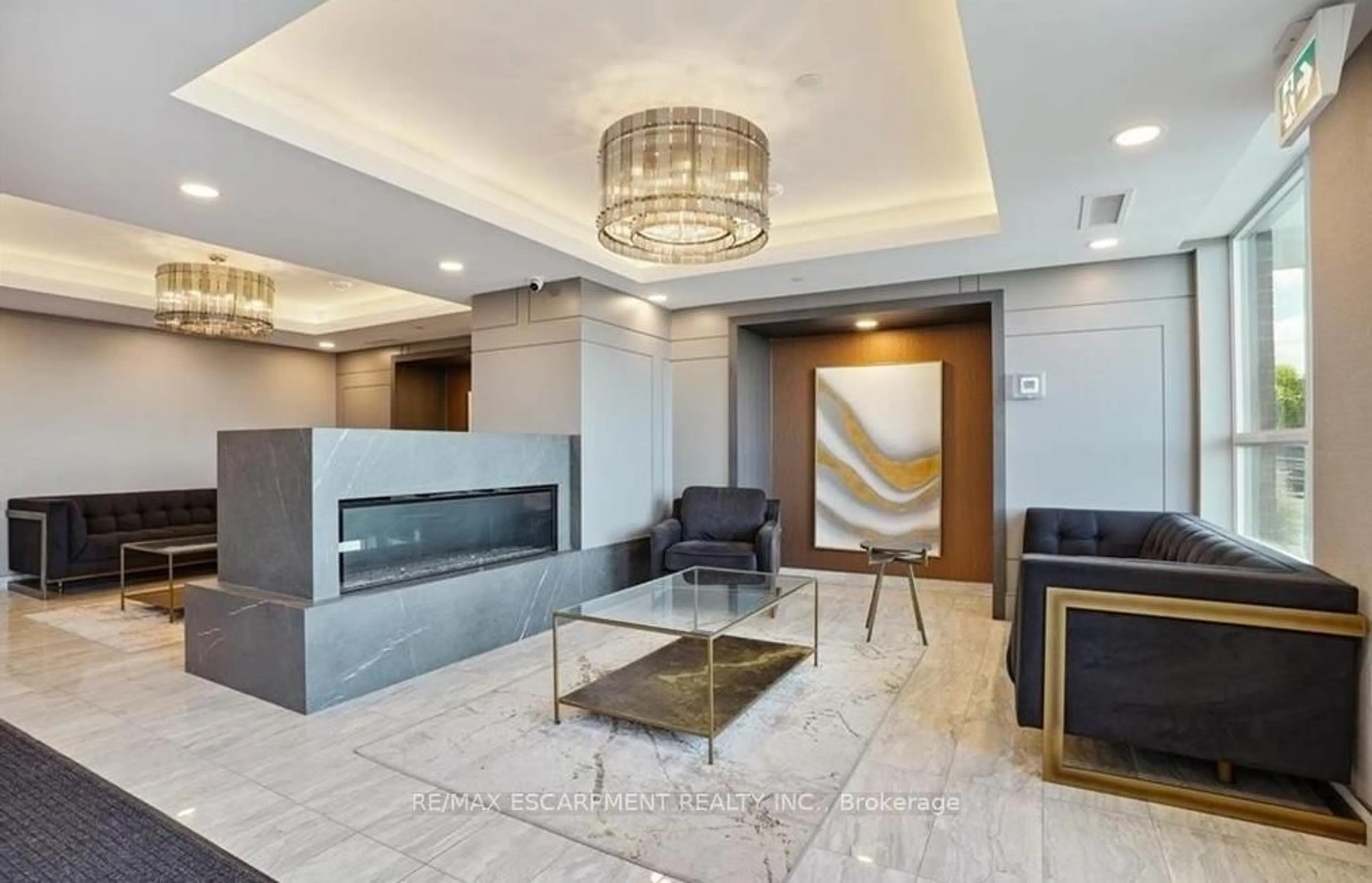 Lobby for 5055 Greenlane Rd #340, Lincoln Ontario L3J 2J3