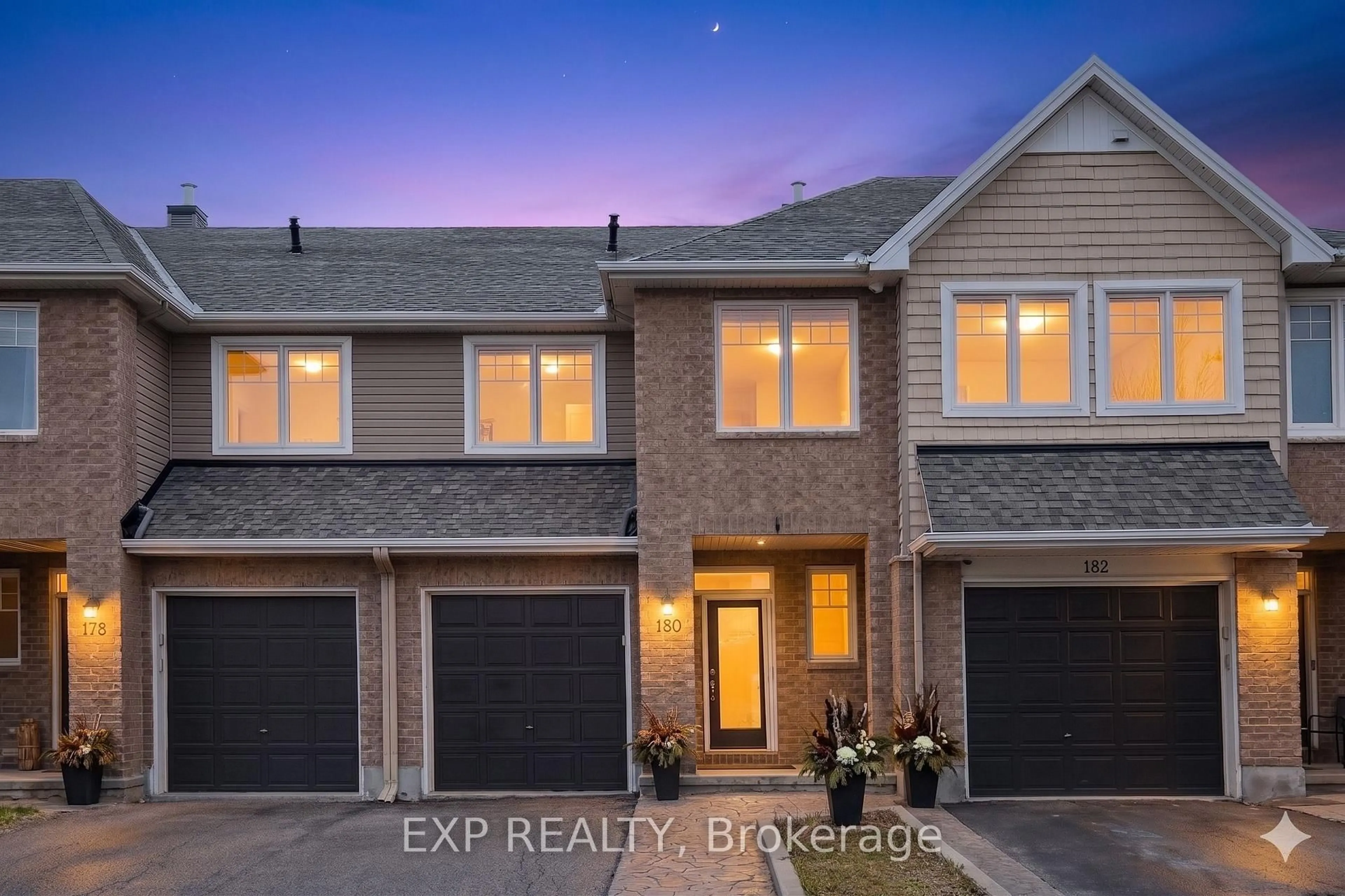 A pic from outside/outdoor area/front of a property/back of a property/a pic from drone, street for 180 Flat Sedge Cres, Ottawa Ontario K1T 0G9