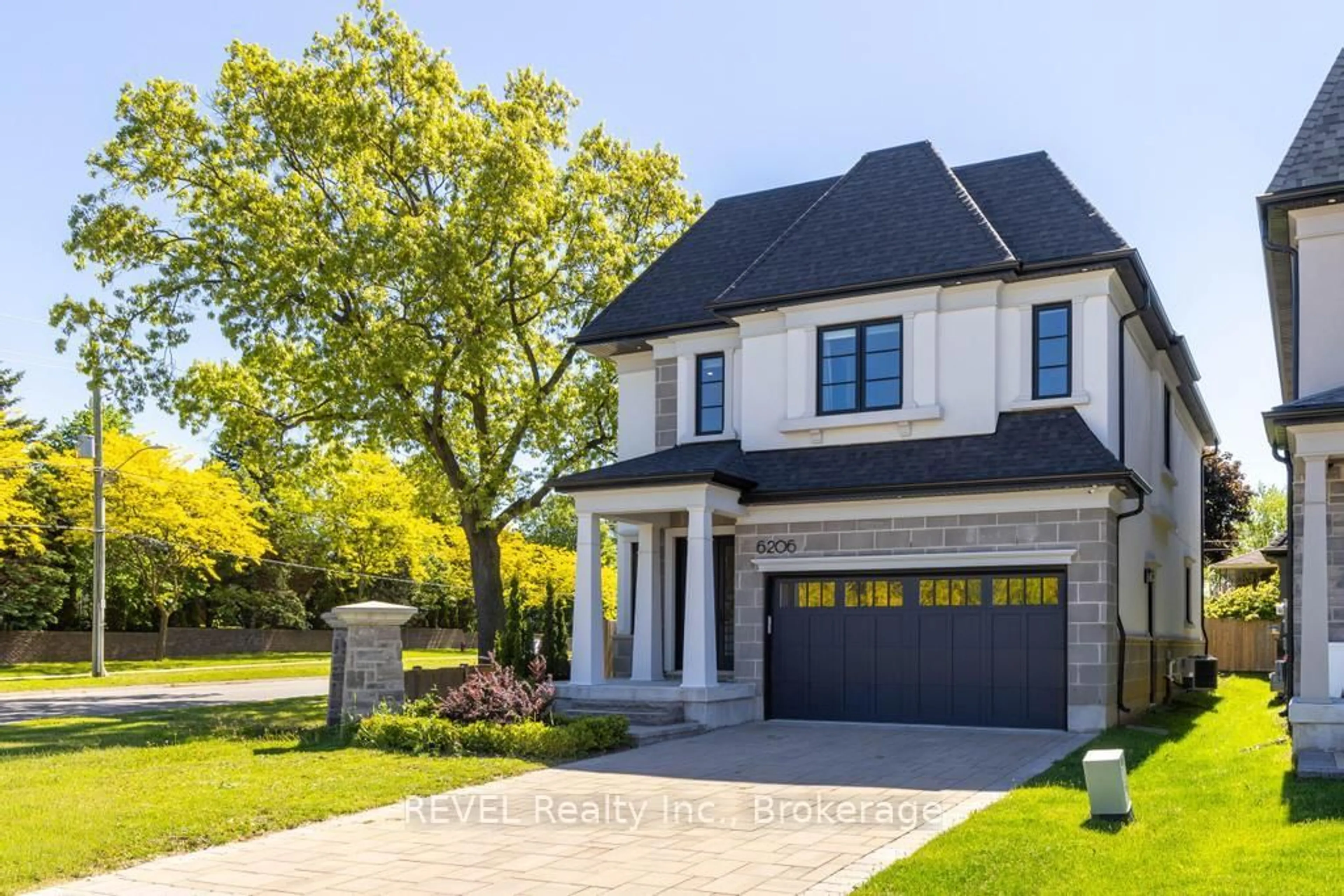 Home with brick exterior material, street for 6206 Lucia Dr, Niagara Falls Ontario L2J 0G1