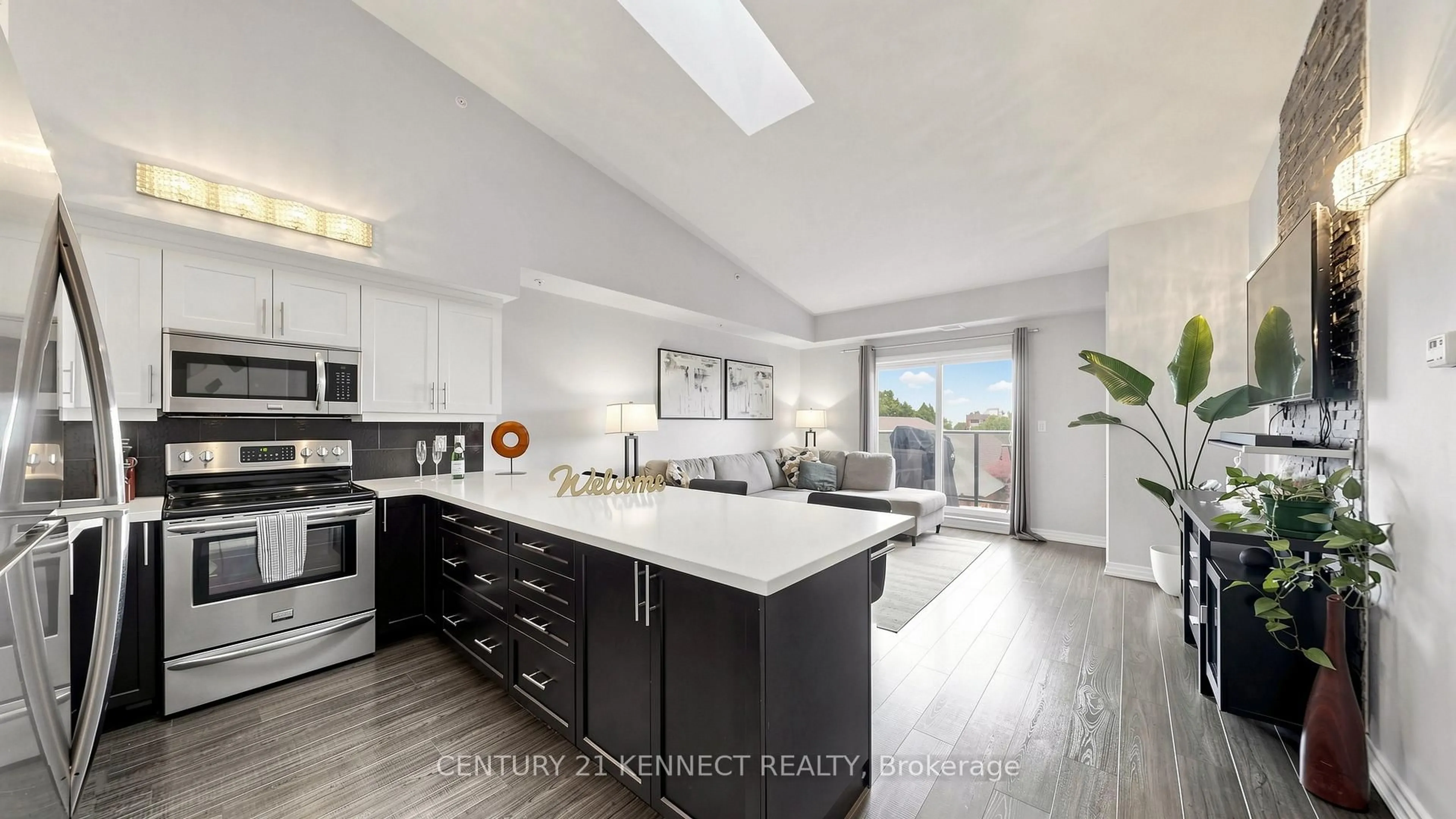 Open concept kitchen, unknown for 170 Rockhaven Lane #314, Hamilton Ontario L8B 1B5