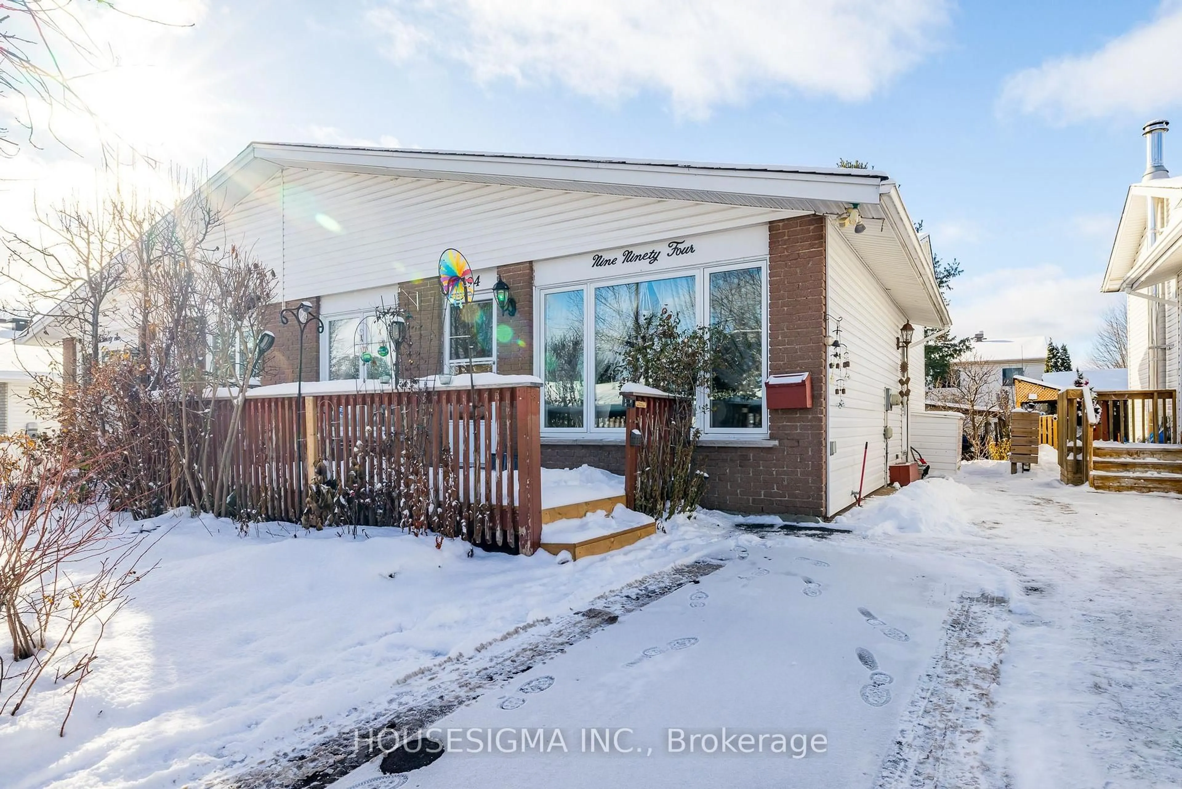 Unknown for 994 Charlton Dr, Ottawa Ontario K1J 8B3