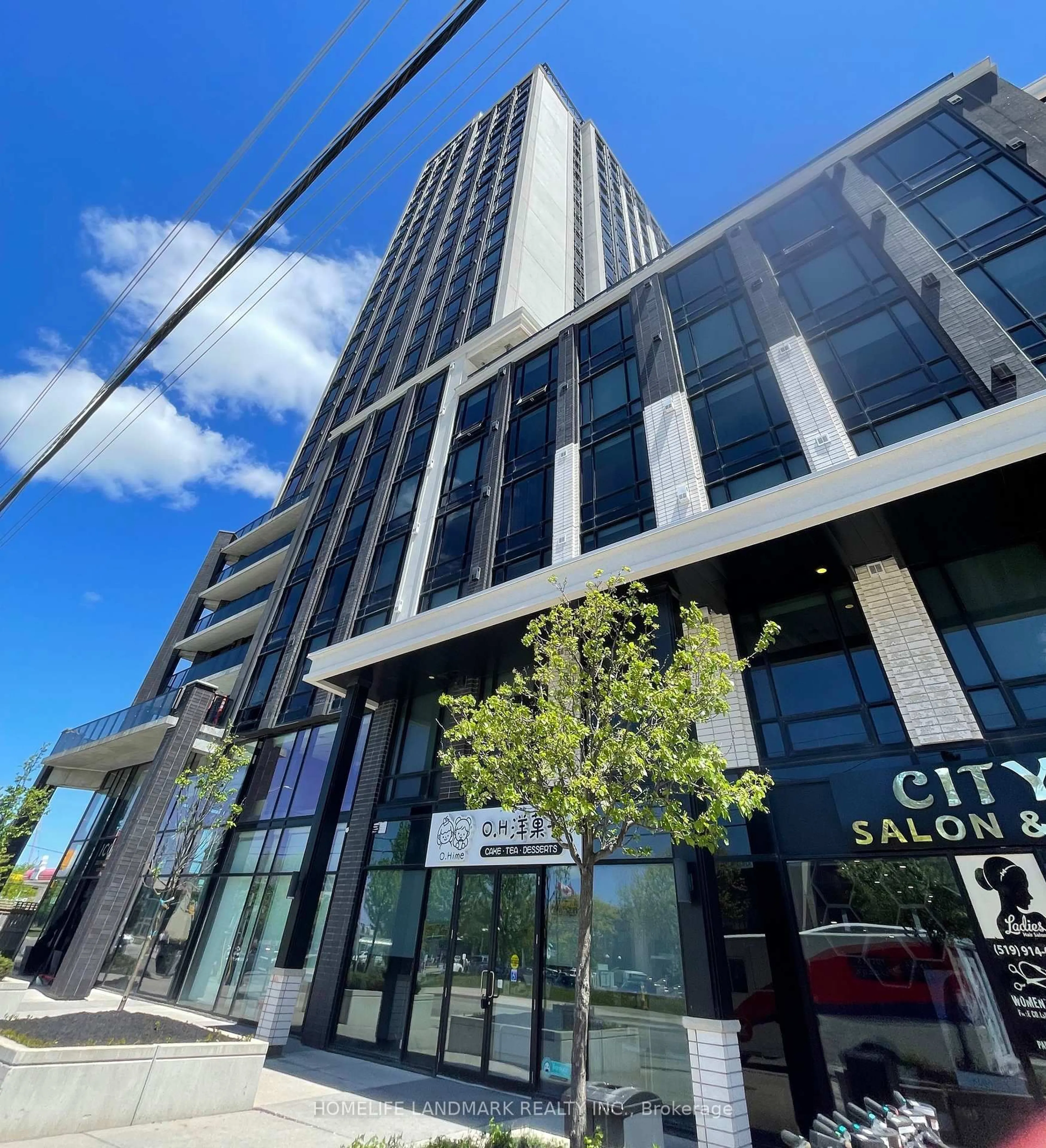 Indoor foyer for 330 Phillip St #N709, Waterloo Ontario N2L 3W9