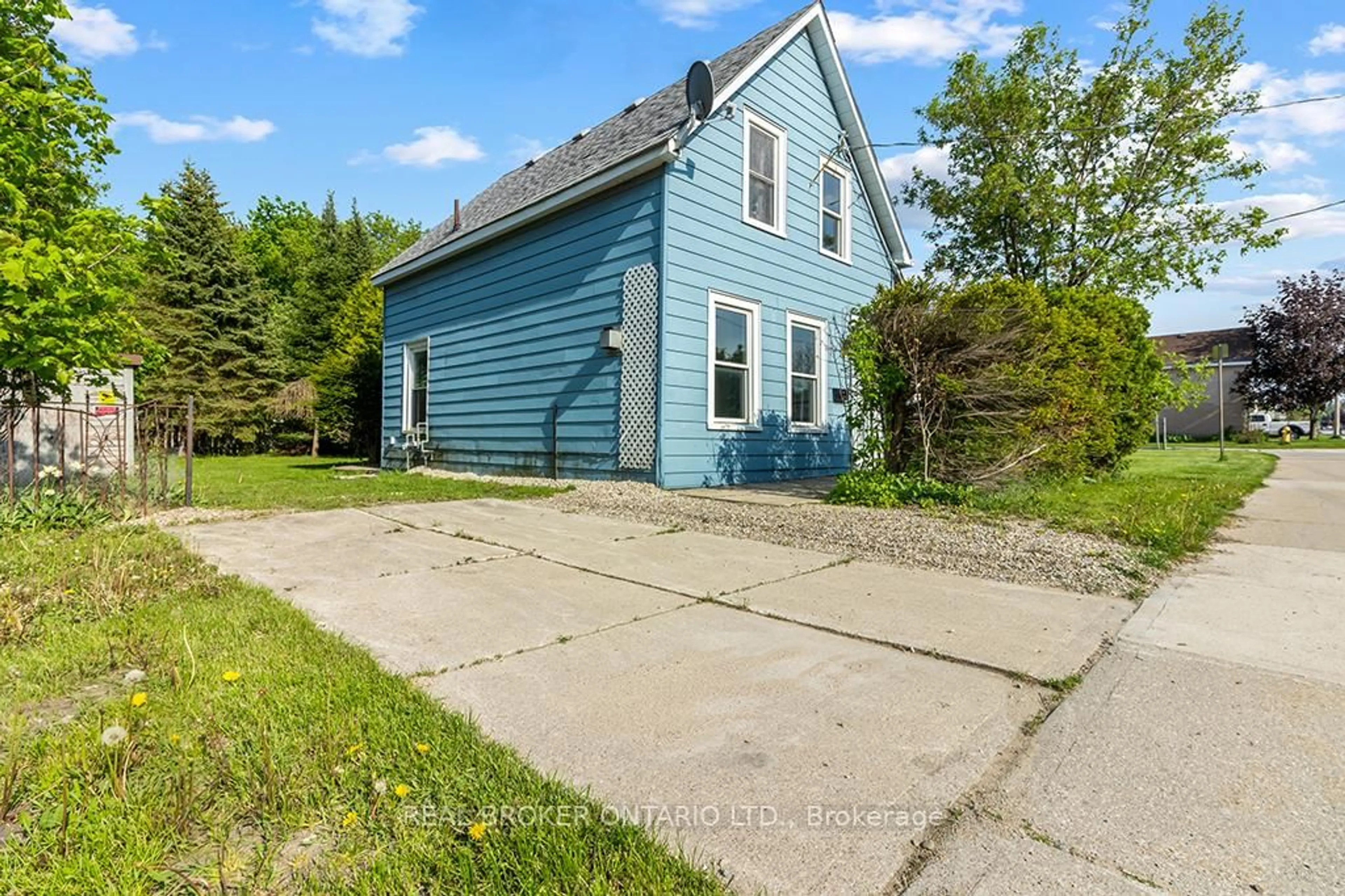 Unknown for 1323 2nd Ave, Owen Sound Ontario N4K 4N5