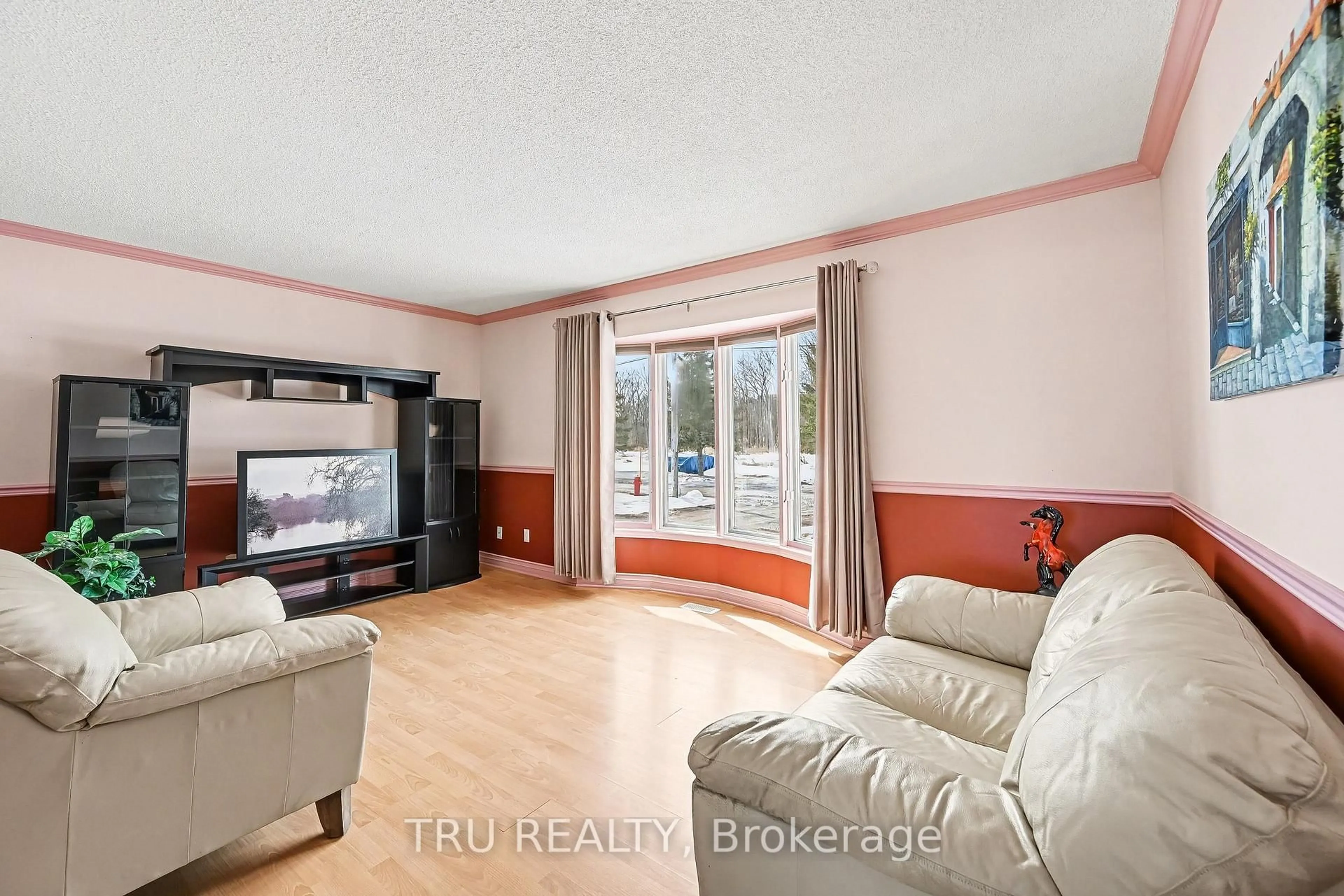 Living room with furniture, unknown for 3717 Prudhomme Rd, Alfred and Plantagenet Ontario K0A 3K0