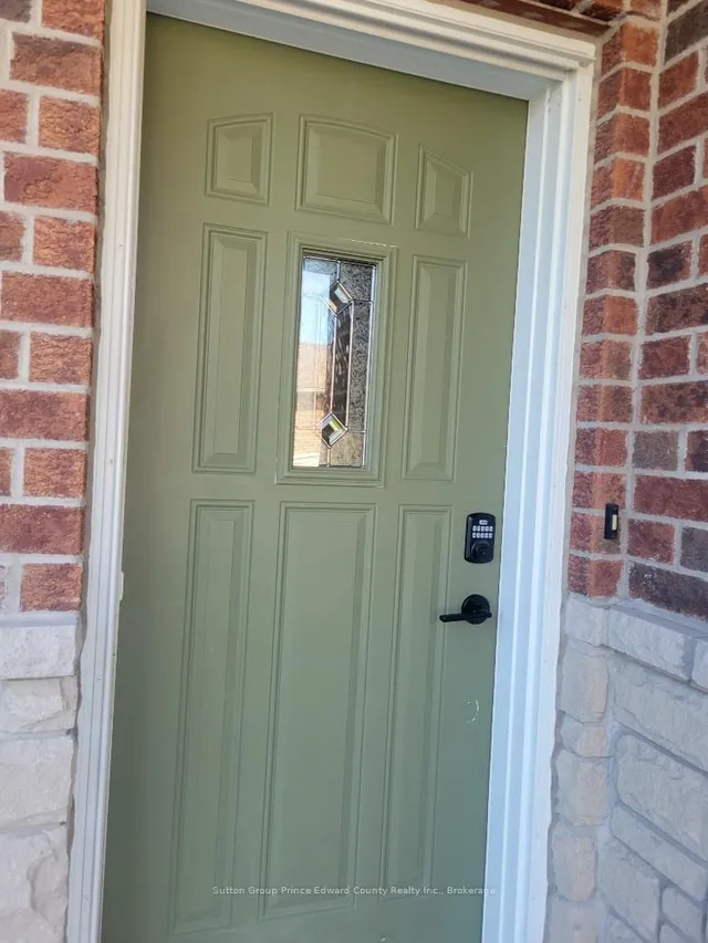 16 Lane Ave #5, Belleville 3