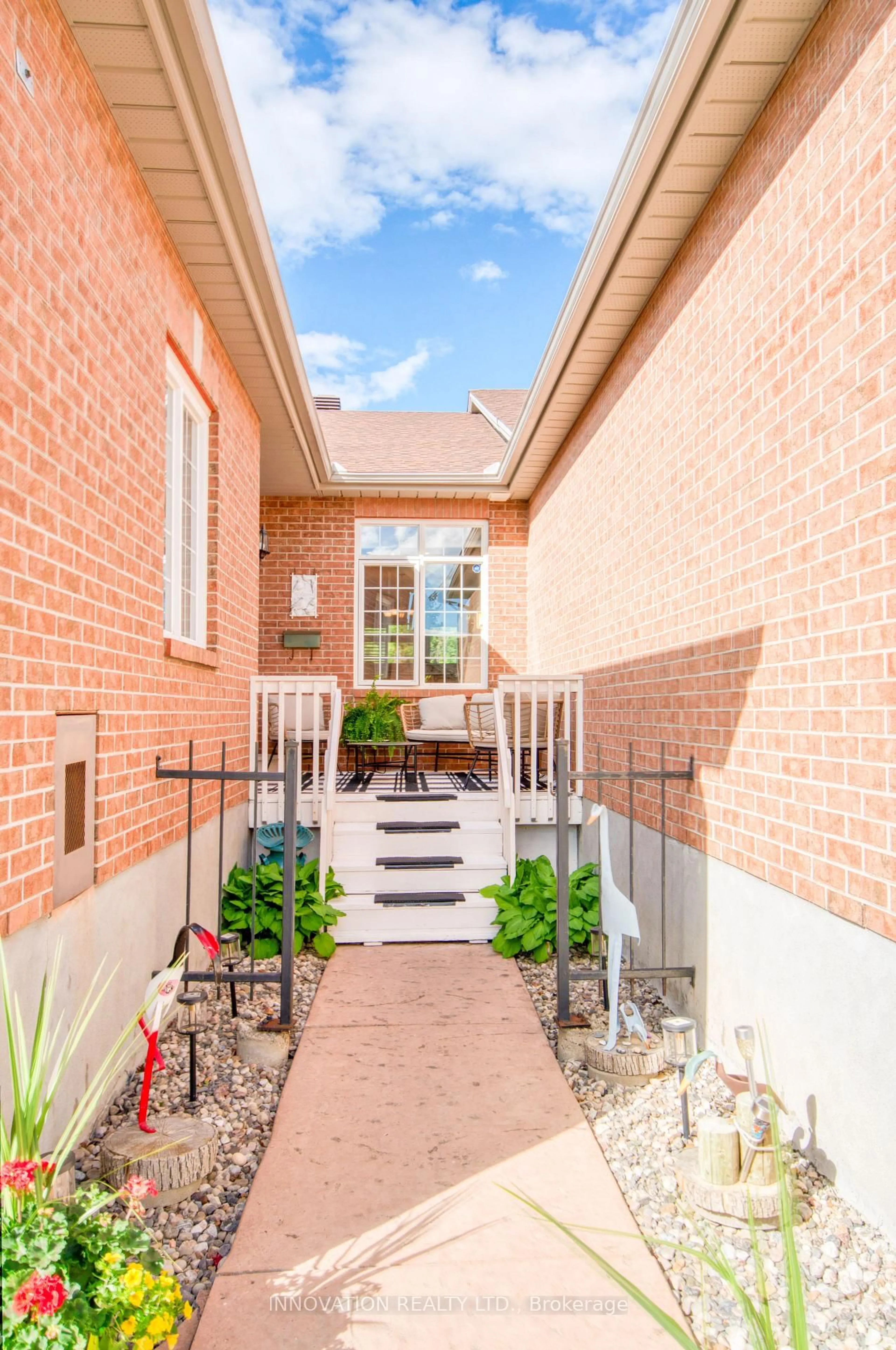 Home with brick exterior material, street for 27 Eileen Cres, Stittsville Ontario K2S 1X2