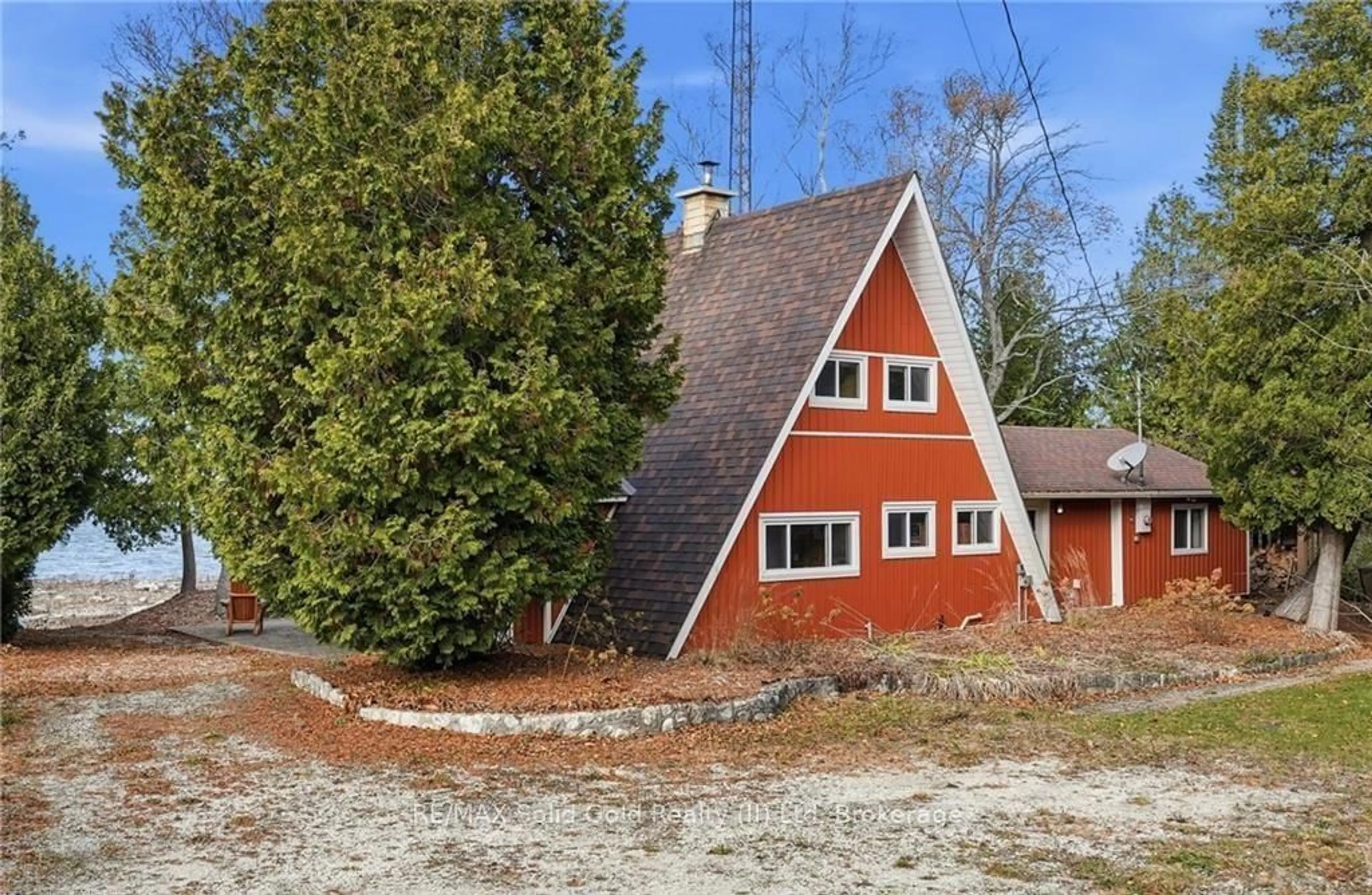 A pic from outside/outdoor area/front of a property/back of a property/a pic from drone, unknown for 68 Parker Island Rd, Northern Bruce Peninsula Ontario N0H 1W0