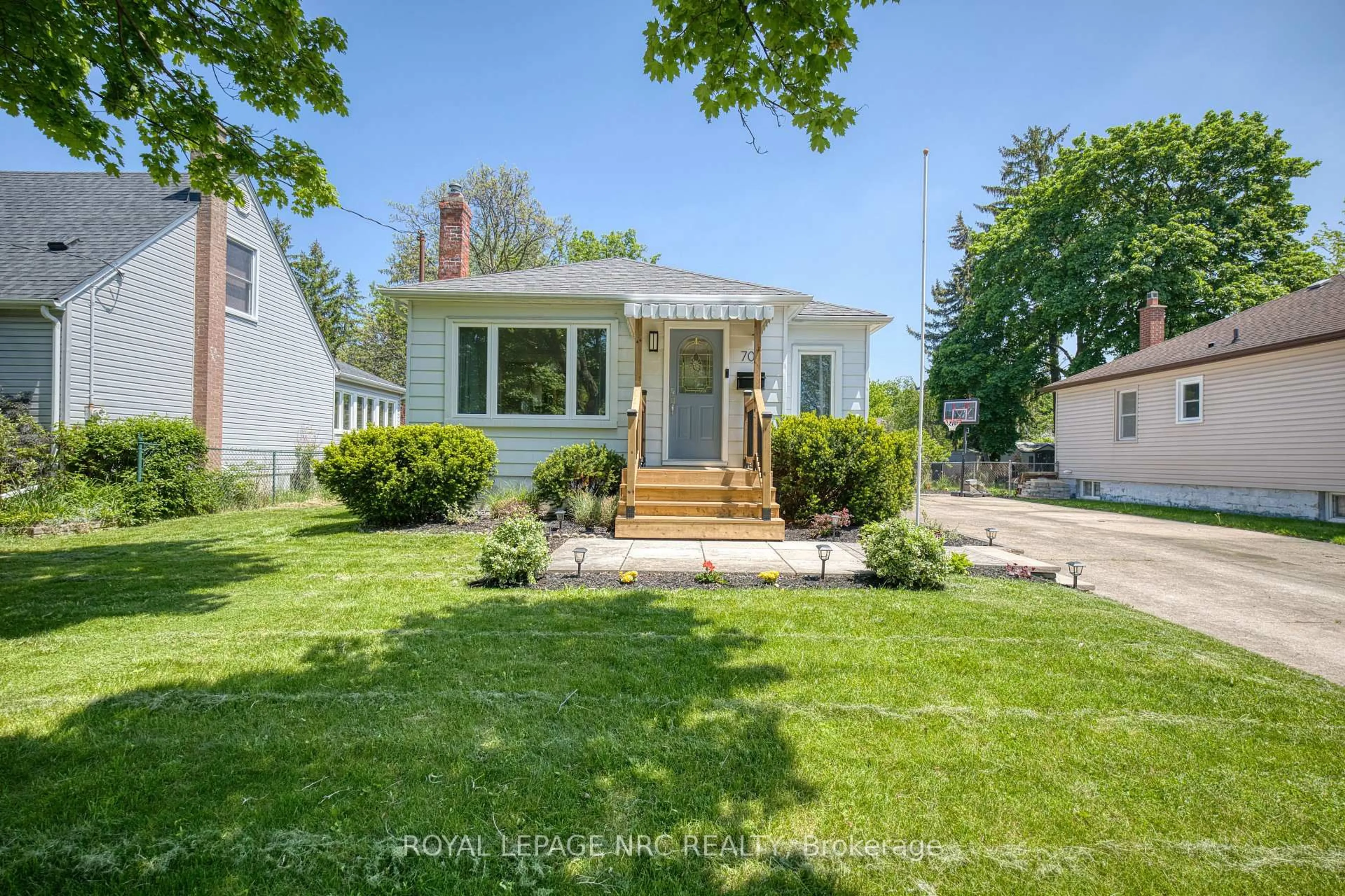 Unknown for 70 GHENT St, St. Catharines Ontario L2N 2C9