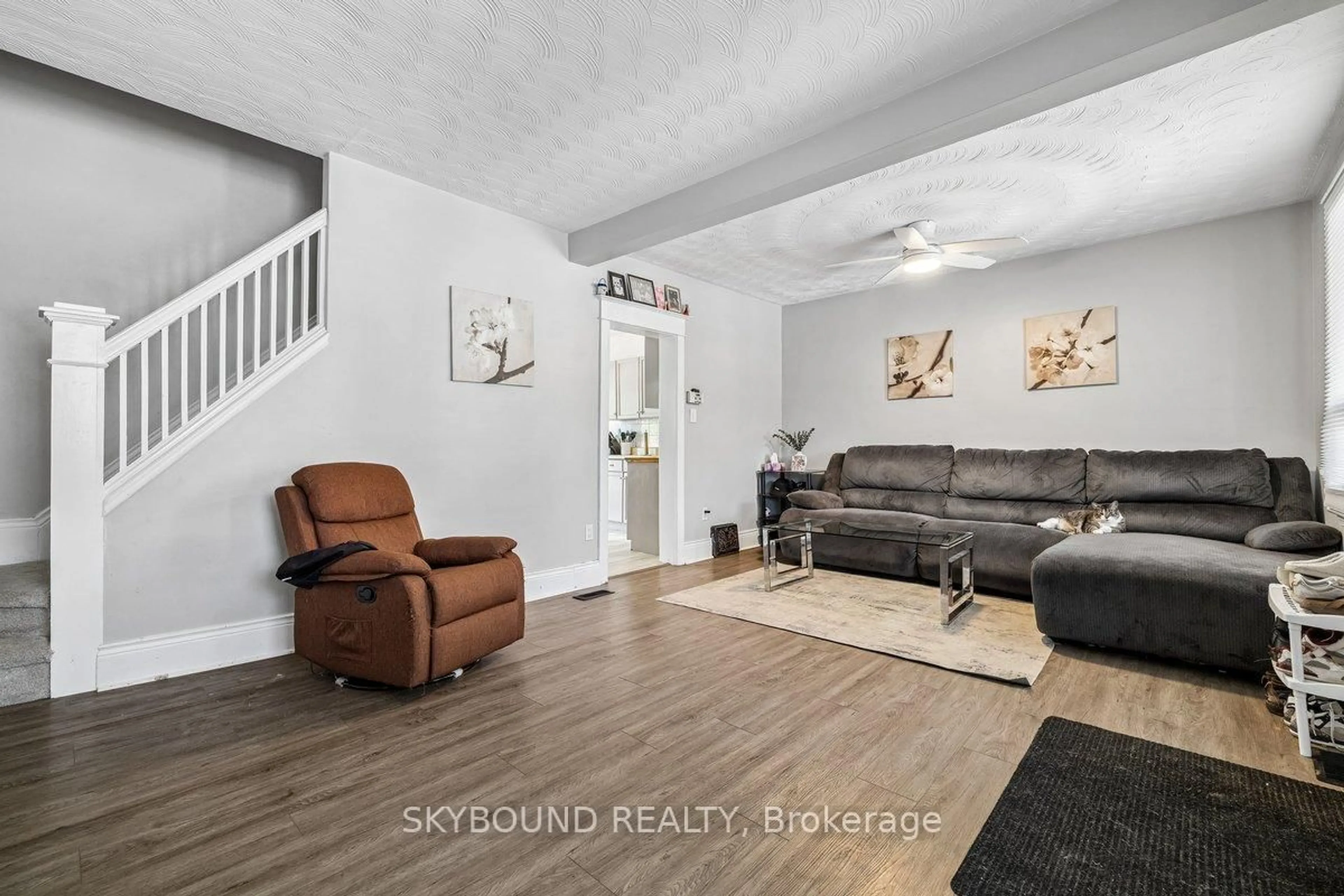 Living room with furniture, unknown for 165 Paling Ave, Hamilton Ontario L8H 5J6