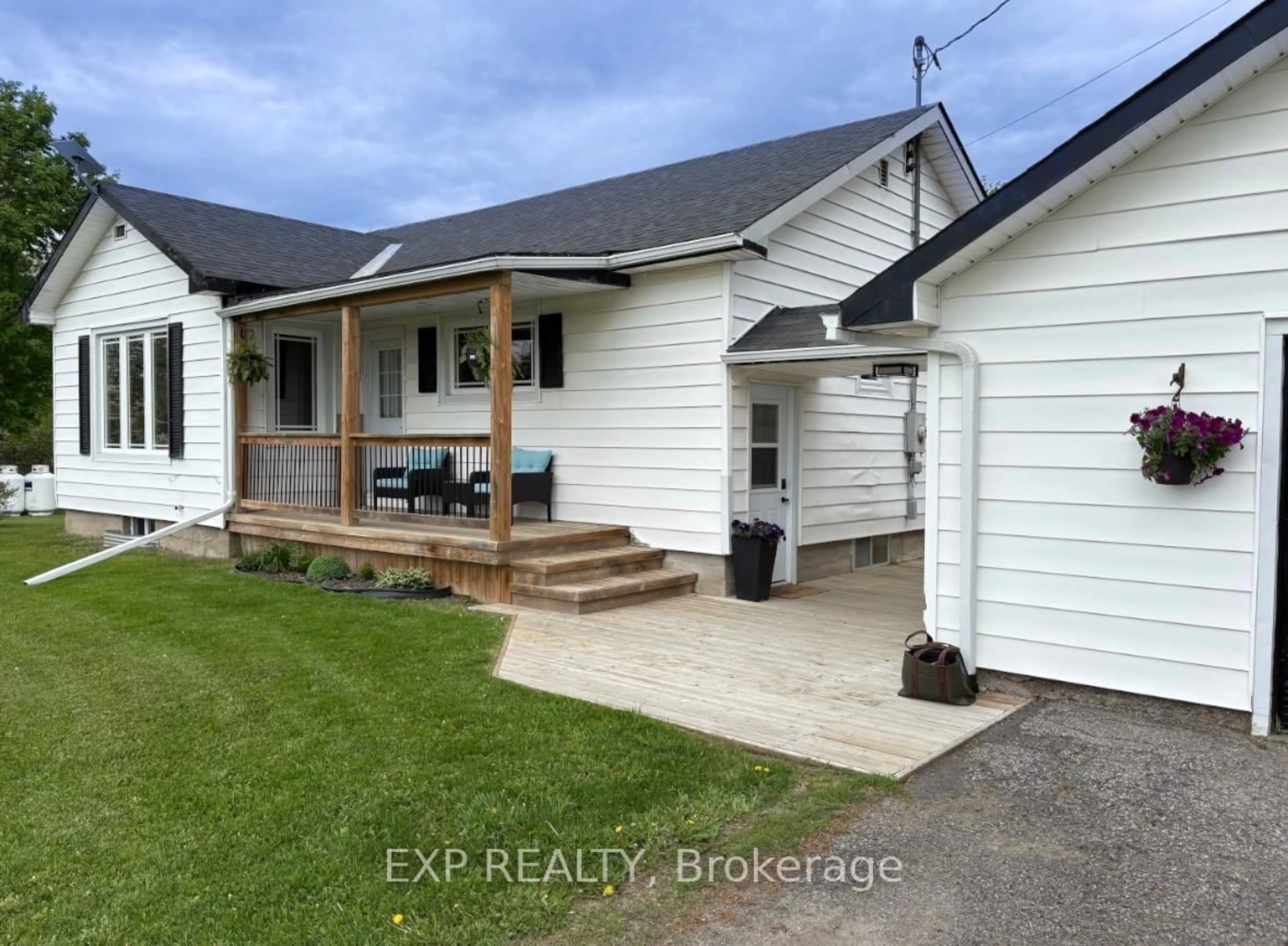 A pic from outside/outdoor area/front of a property/back of a property/a pic from drone, street for 2382 HWY 60 Highway, Renfrew Ontario K7V 3Z6