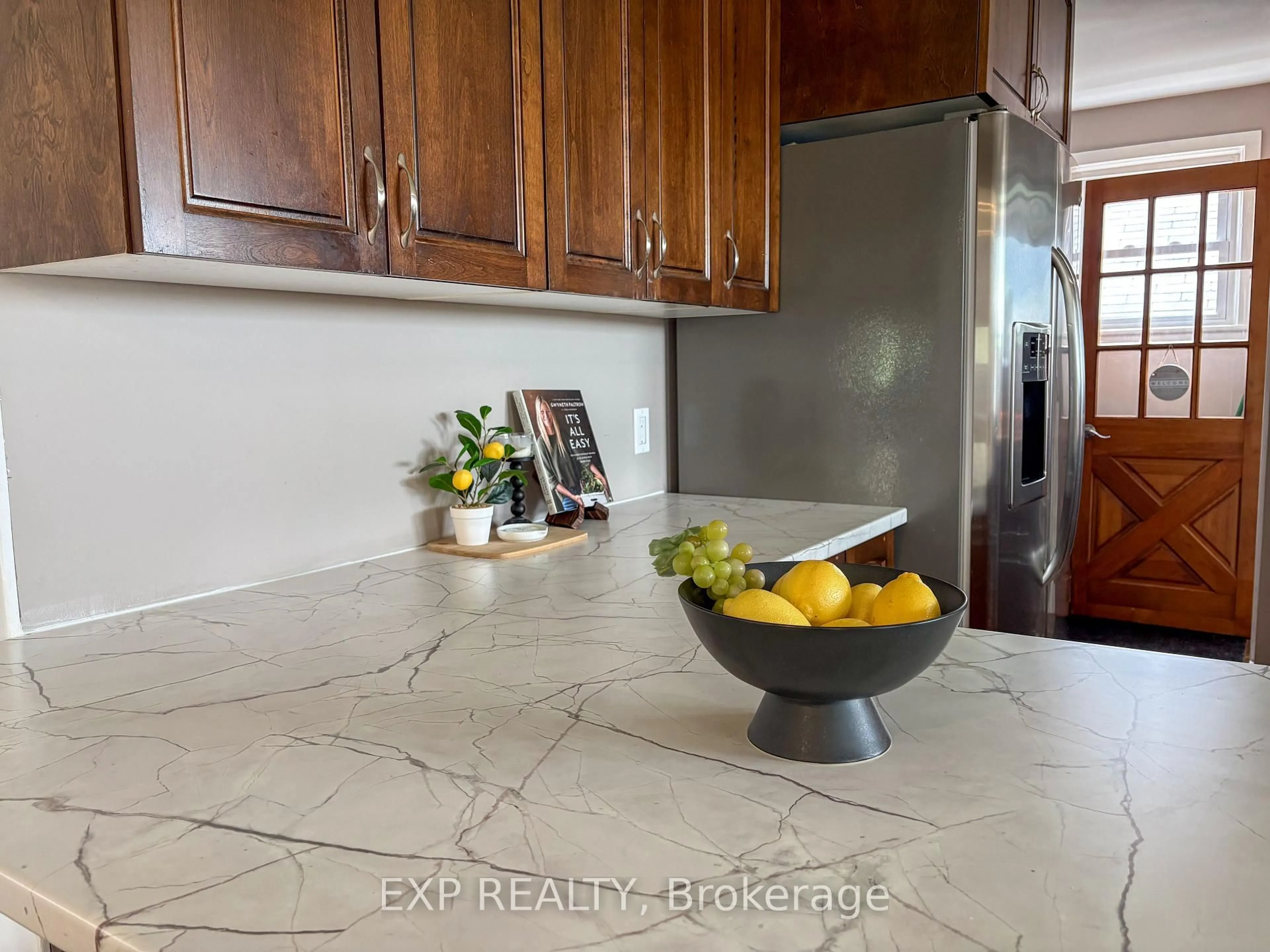 Open concept kitchen, ceramic/tile floor for 2382 HWY 60 Highway, Renfrew Ontario K7V 3Z6