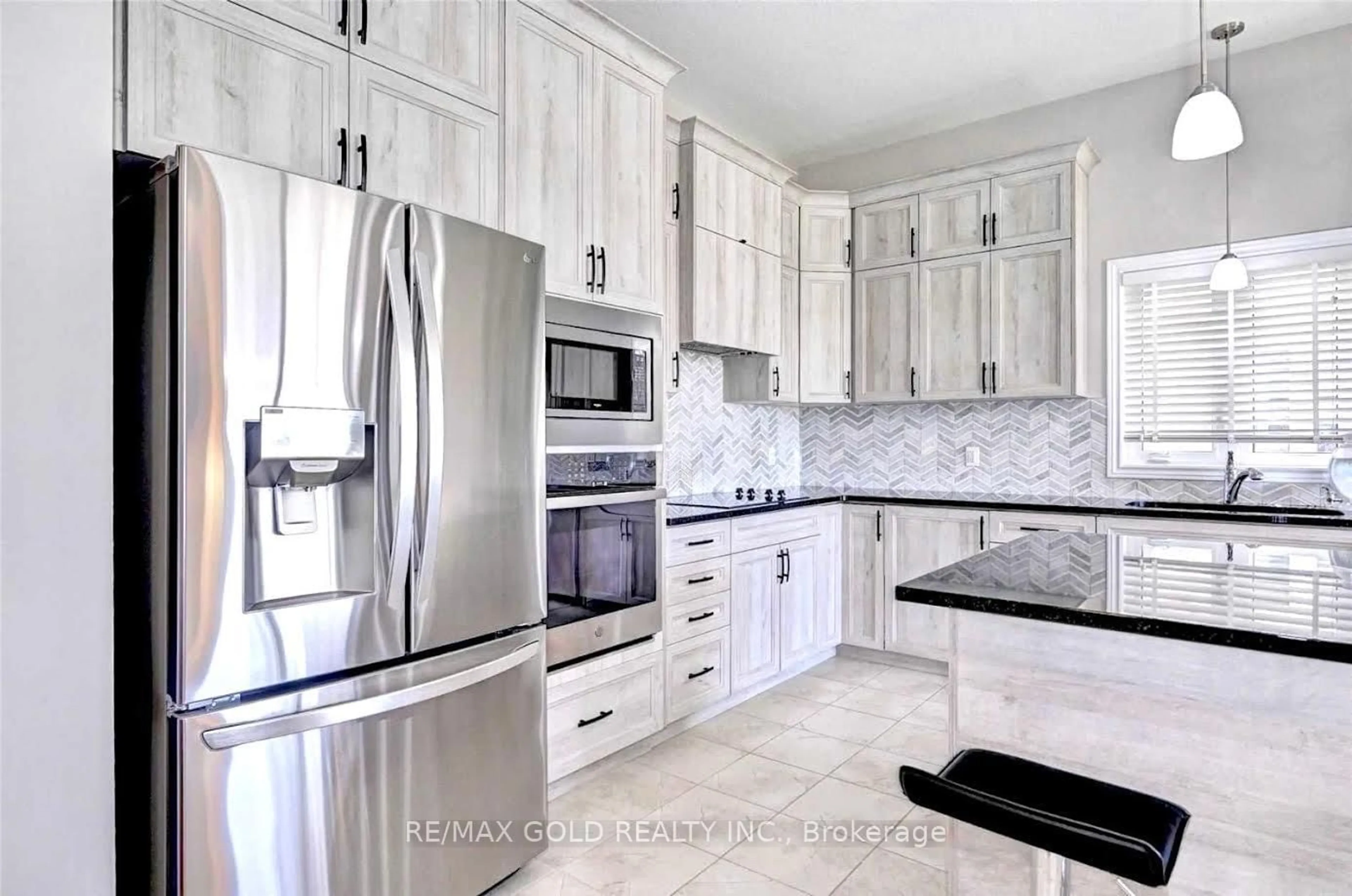 Contemporary kitchen, ceramic/tile floor for 105 Arlington Pkwy, Brant Ontario N3L 0G5