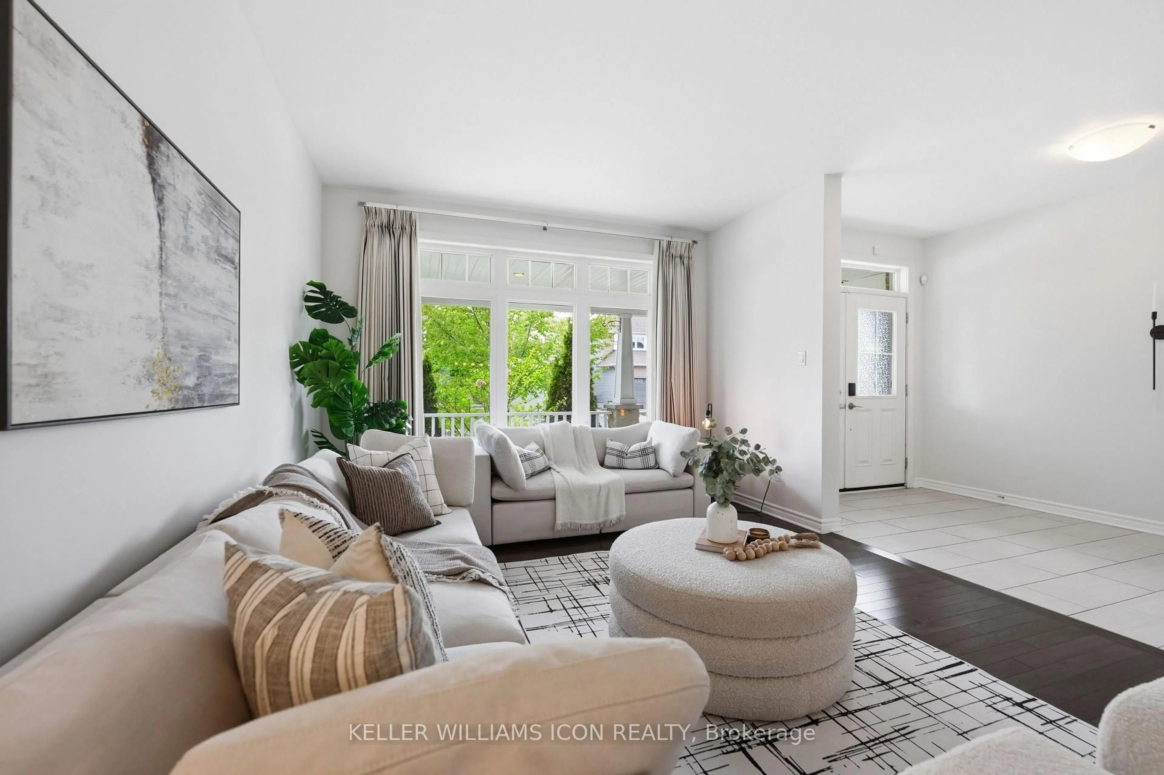 Living room with furniture, unknown for 101 Brambling Way, Ottawa Ontario K2J 5V3