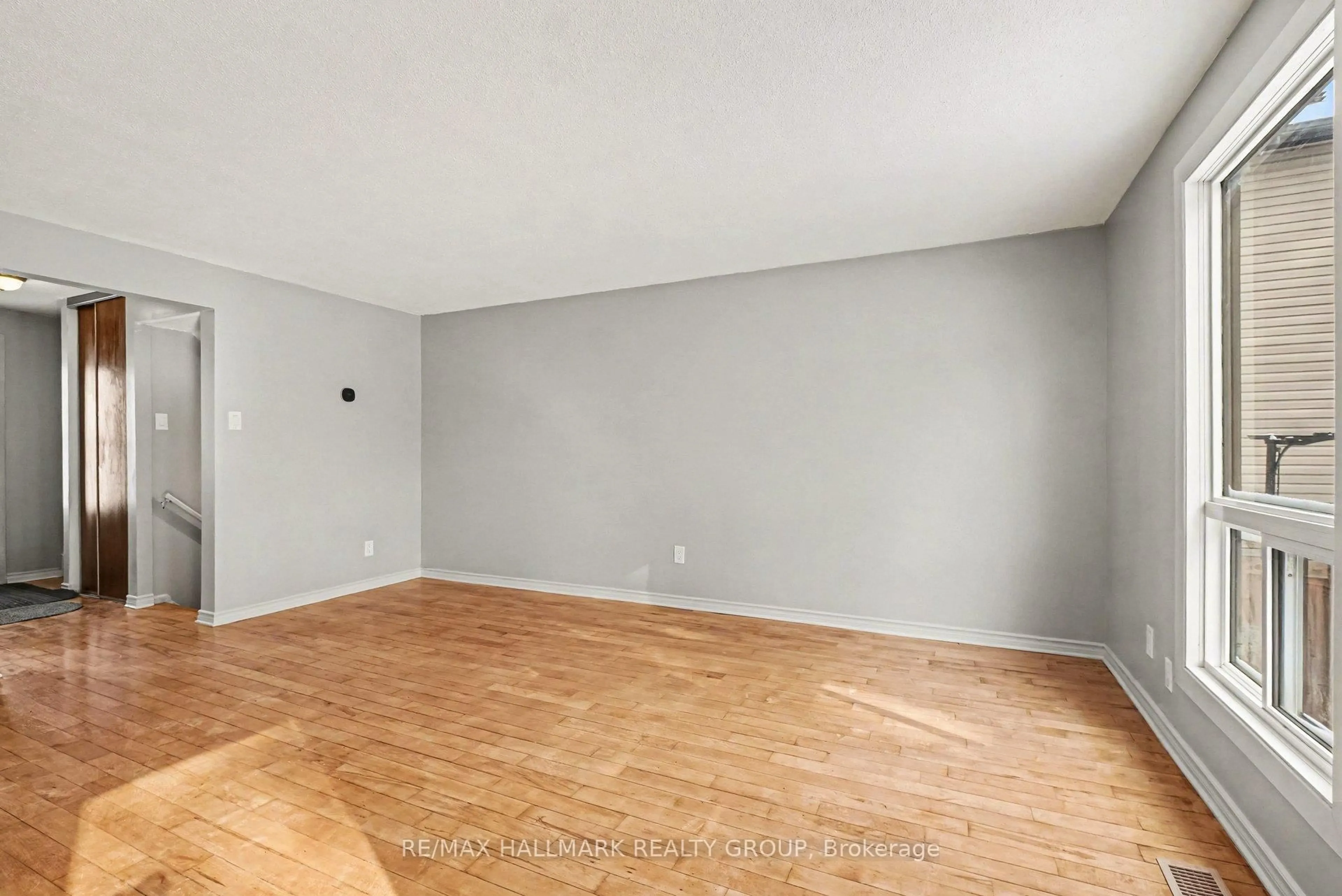 A pic of a room for 7846 Jeanne D'arc Blvd #55, Ottawa Ontario K1C 2E9