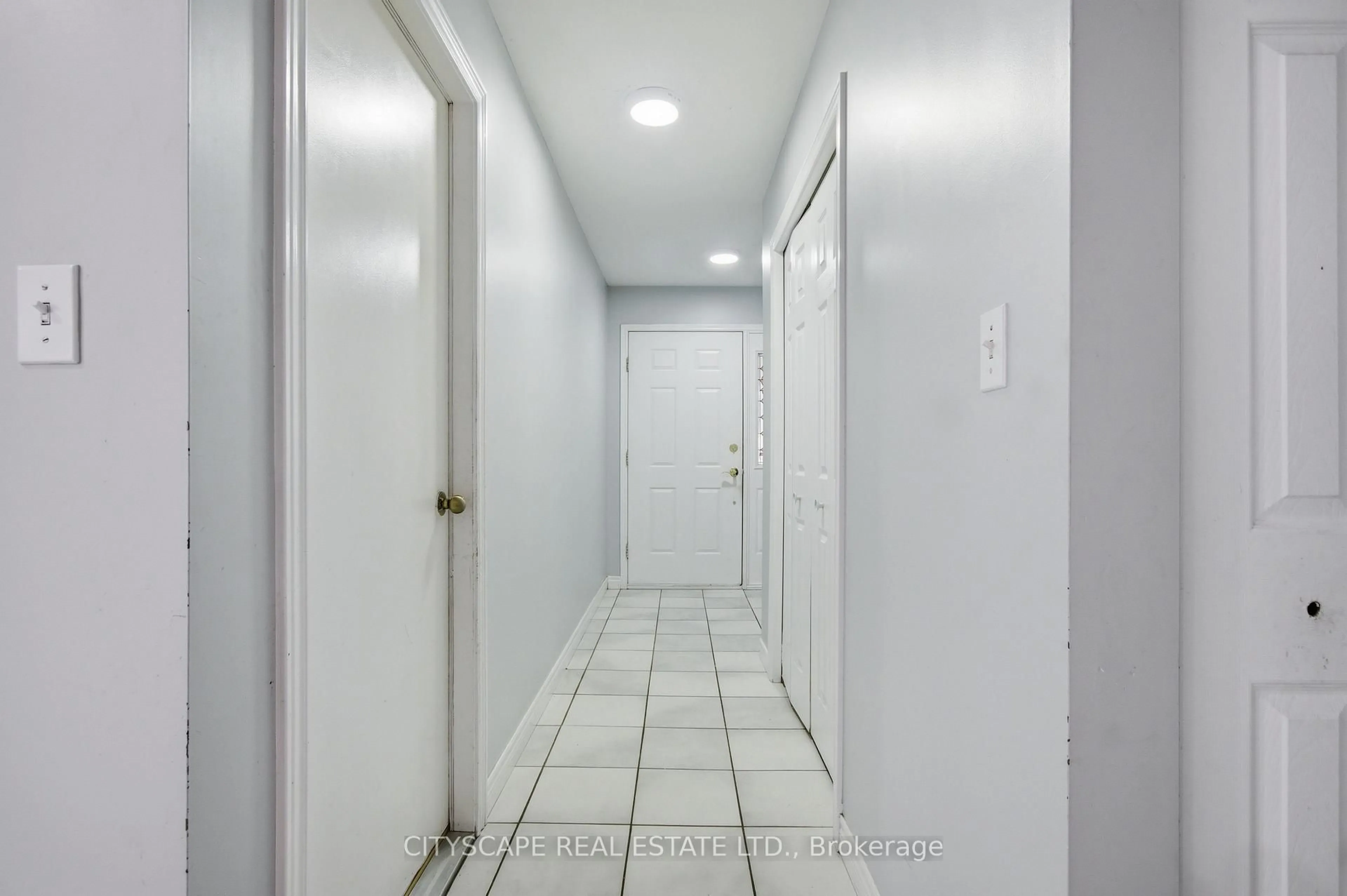 Unknown for 3154 Fazio Dr, Windsor Ontario N9E 4G6