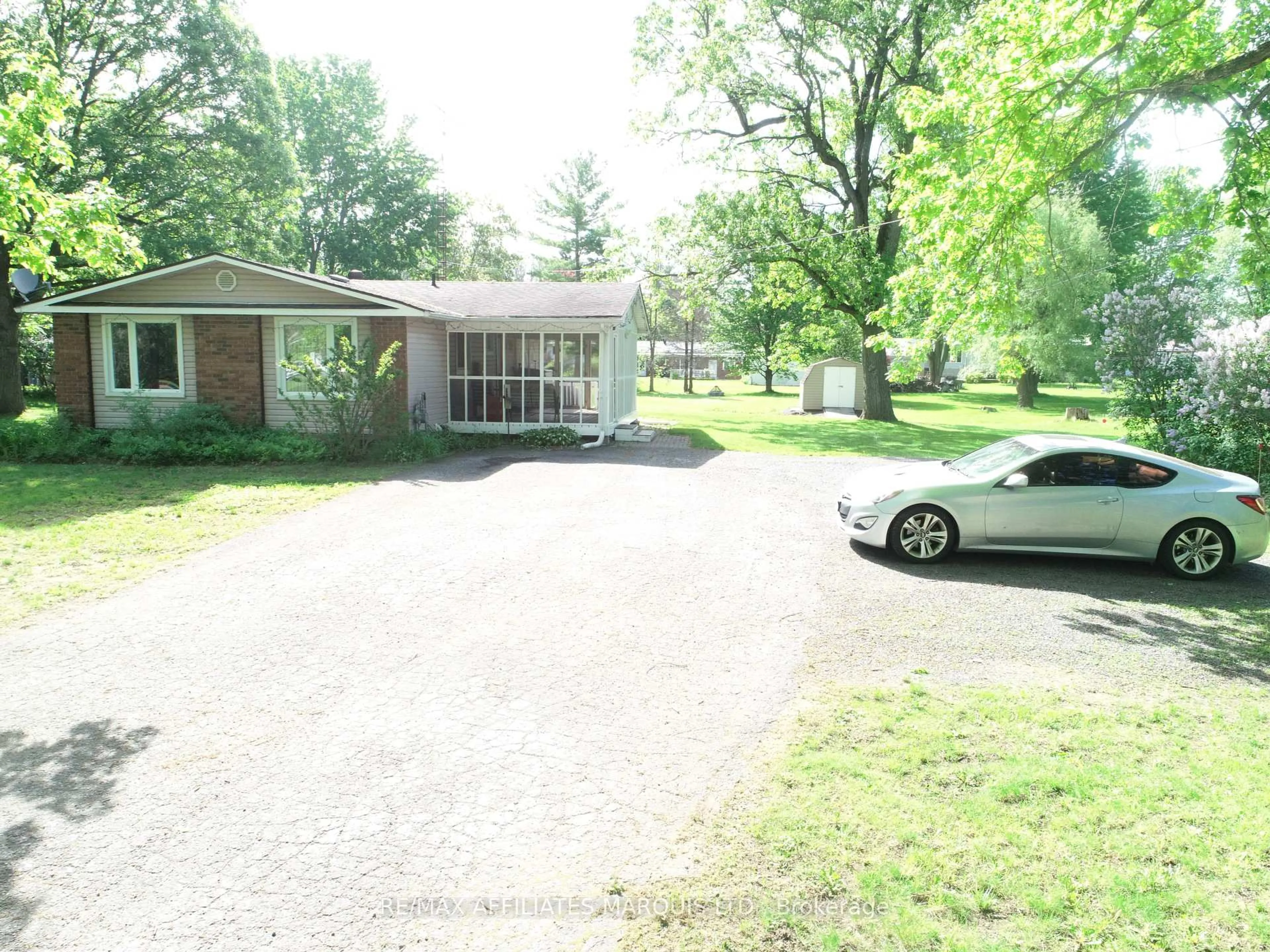 A pic from outside/outdoor area/front of a property/back of a property/a pic from drone, street for 9 Sutton Dr, Edwardsburgh/Cardinal Ontario K0E 1T1