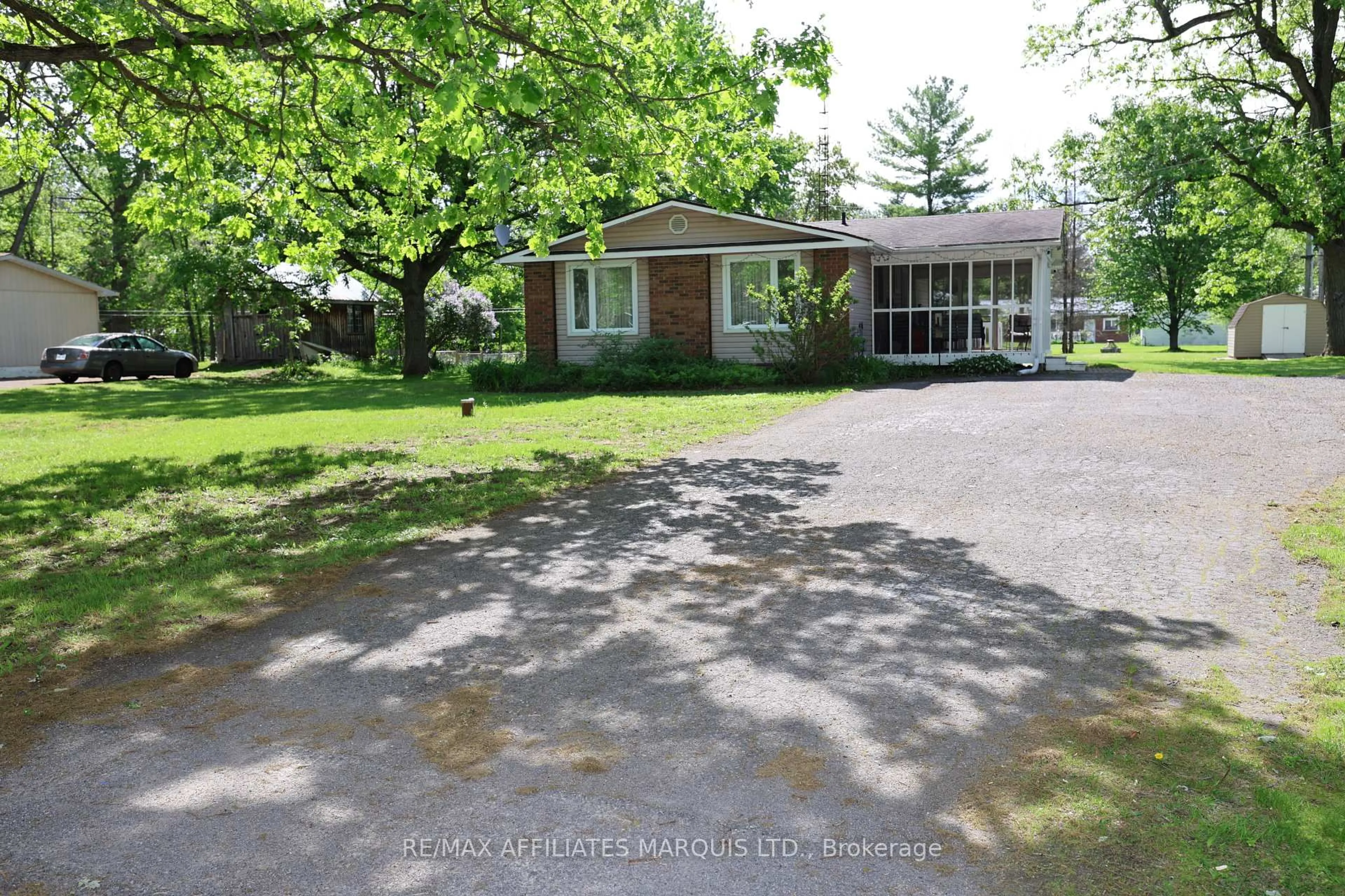 A pic from outside/outdoor area/front of a property/back of a property/a pic from drone, street for 9 Sutton Dr, Edwardsburgh/Cardinal Ontario K0E 1T1