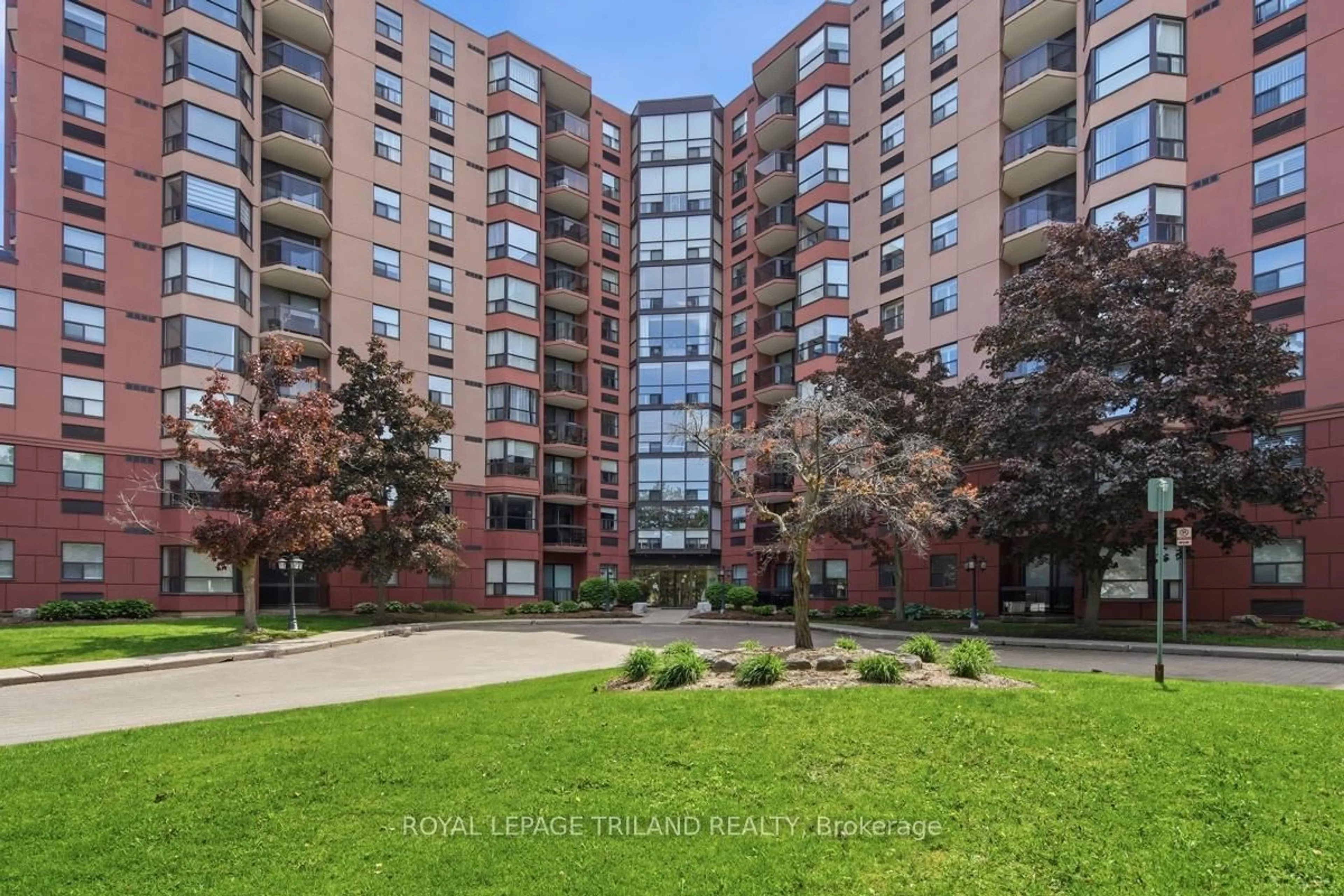 Unknown for 600 Talbot St #308, London East Ontario N6A 5L9