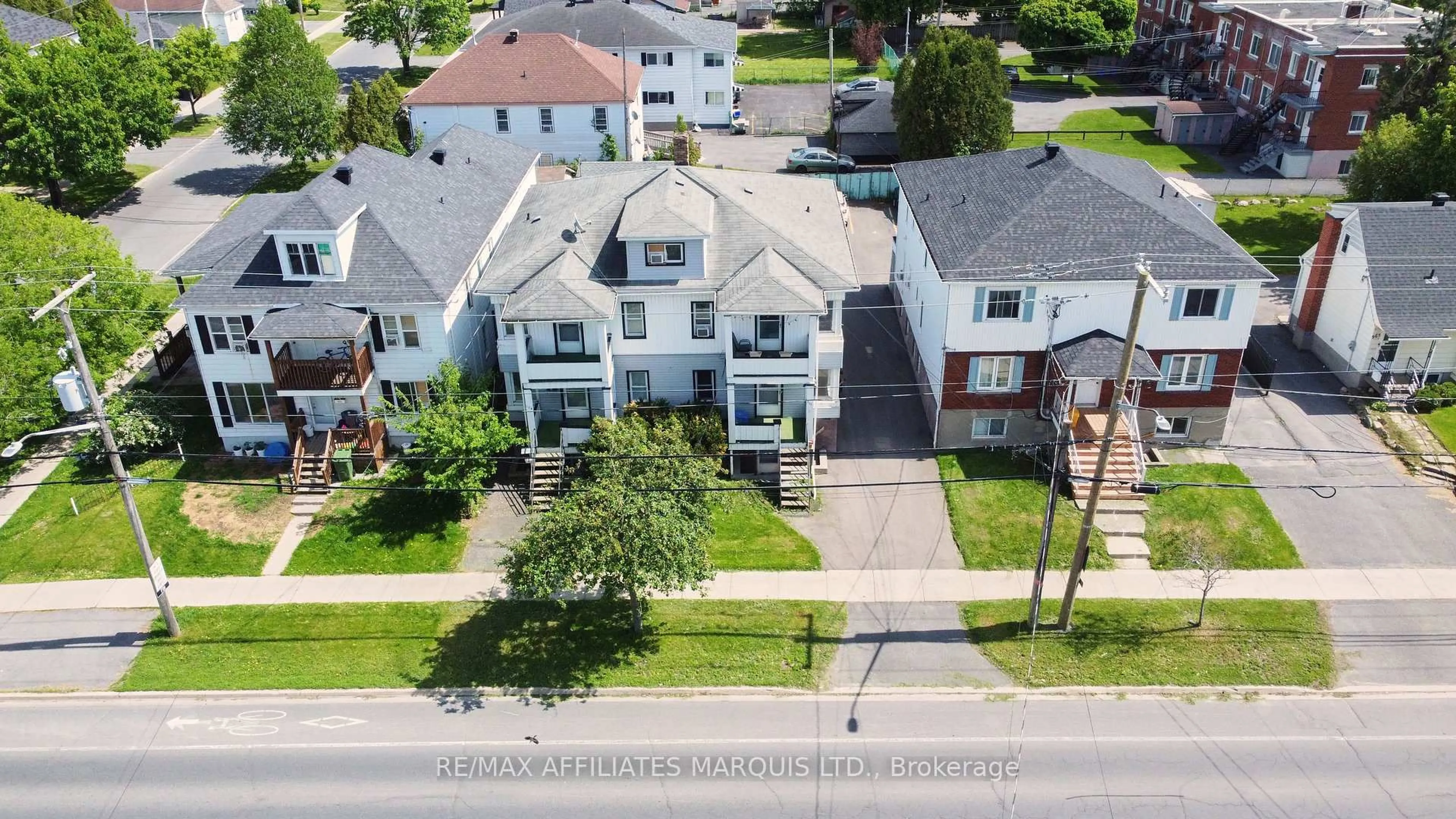 A pic from outside/outdoor area/front of a property/back of a property/a pic from drone, street for 909/911 Second St, Cornwall Ontario K6H 2A7