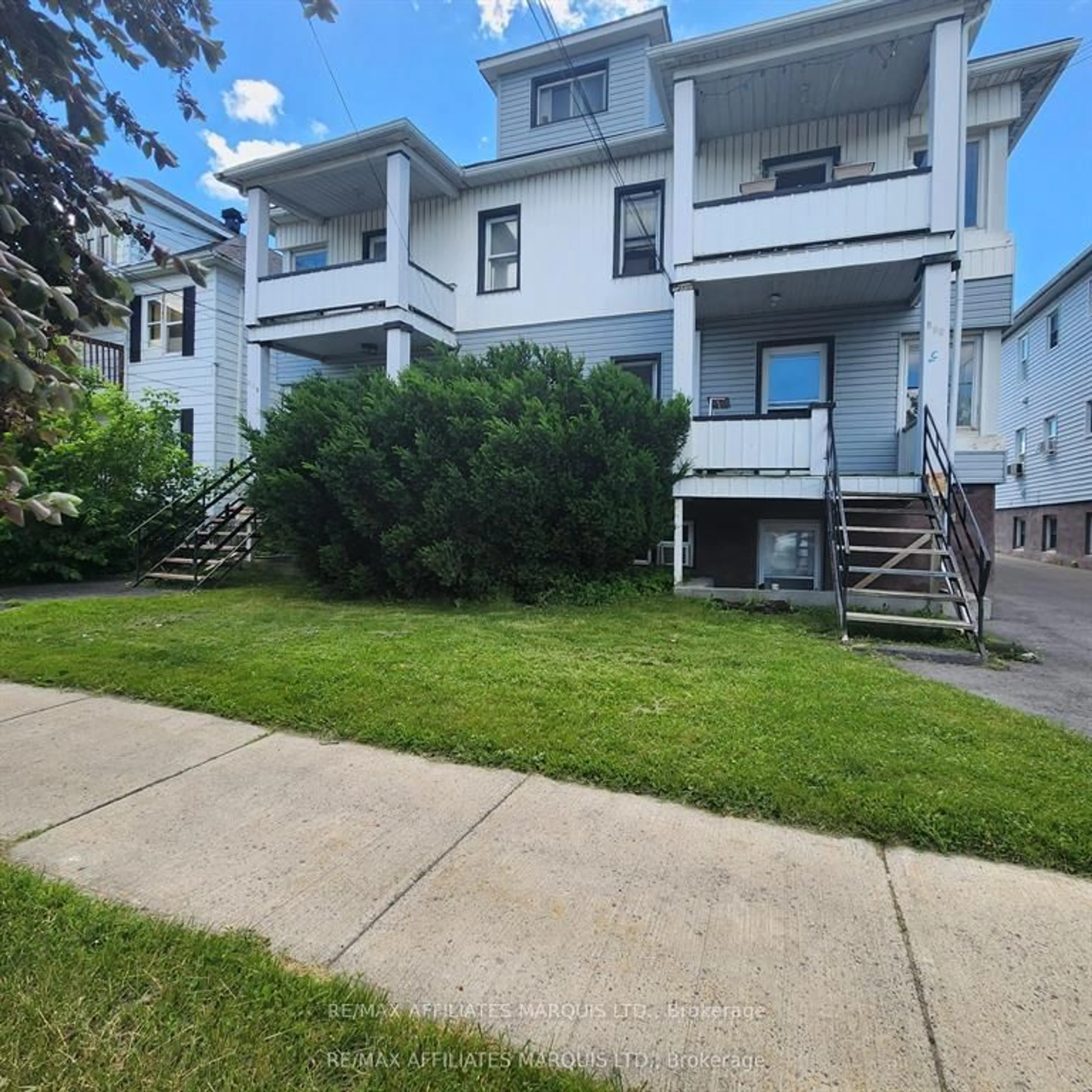 A pic from outside/outdoor area/front of a property/back of a property/a pic from drone, street for 909/911 Second St, Cornwall Ontario K6H 2A7