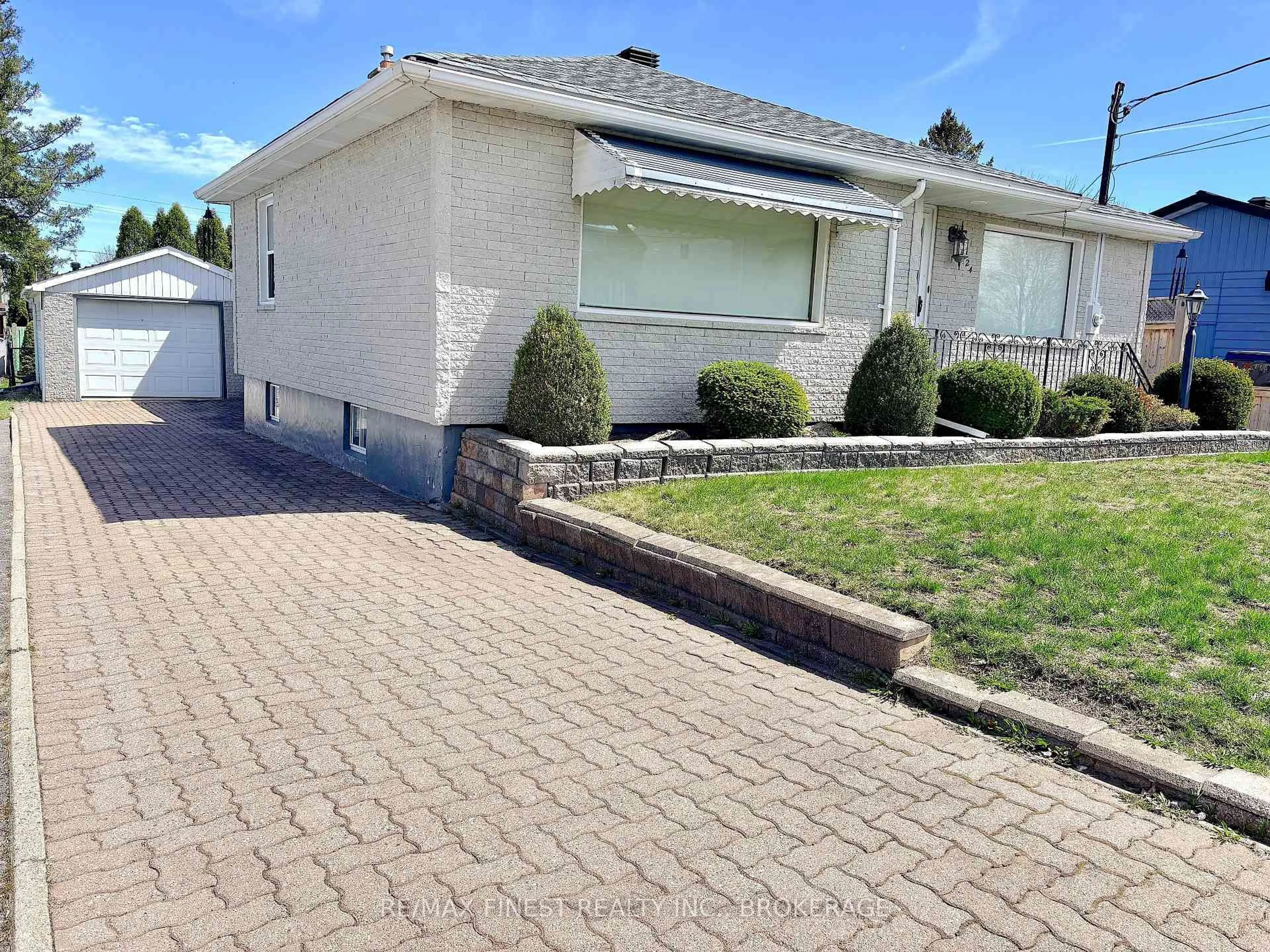 Unknown for 224 DANIS Ave, Cornwall Ontario K6H 5E7