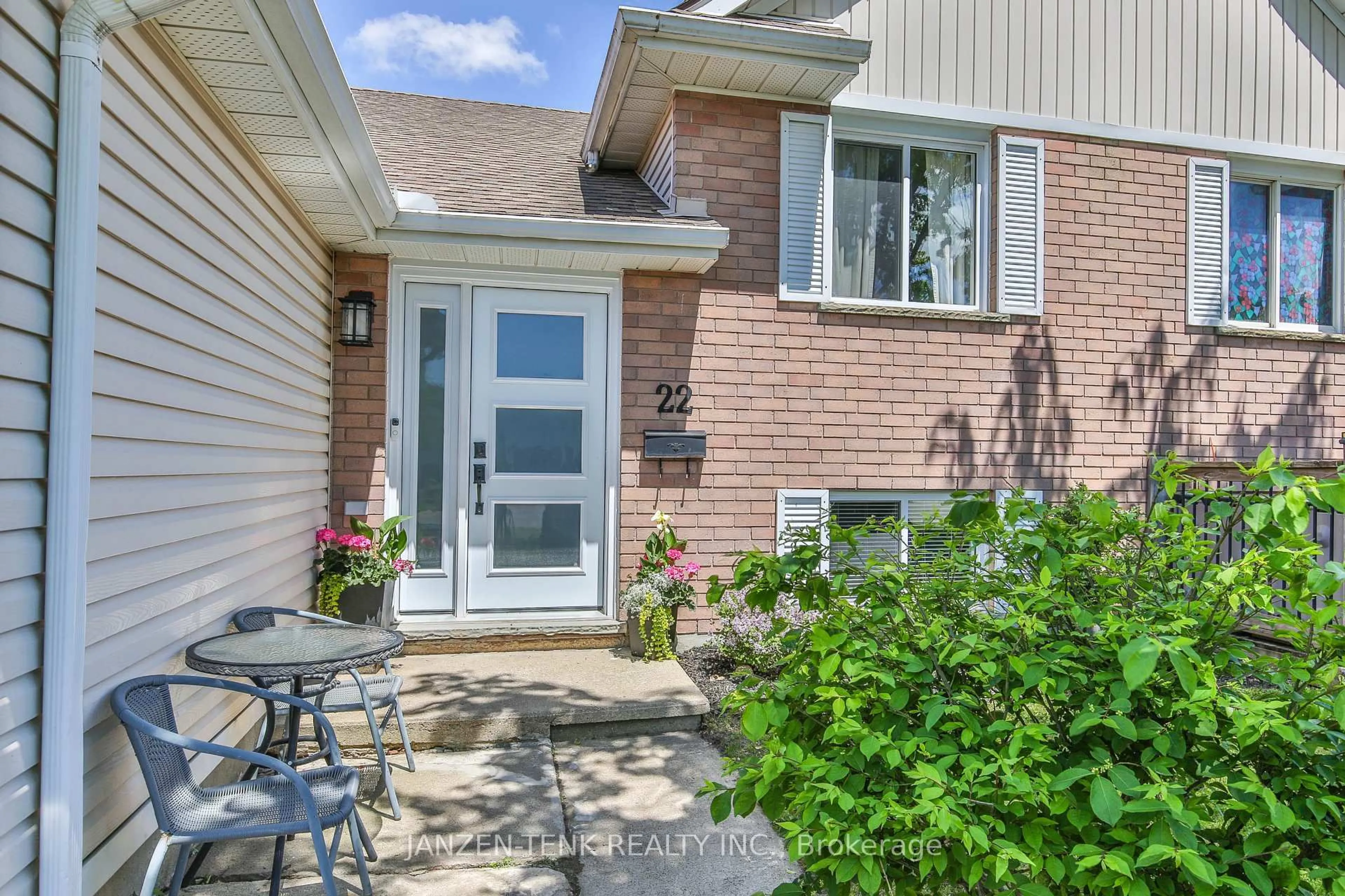 Unknown for 22 BECKETT Blvd, Tillsonburg Ontario N4G 5N1