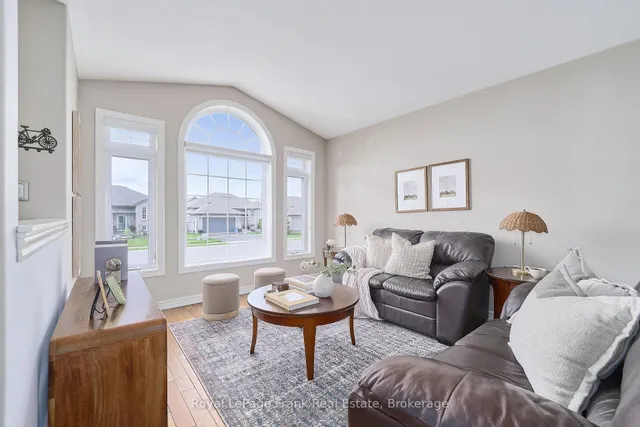 11 Fox Den Dr, Brighton 3