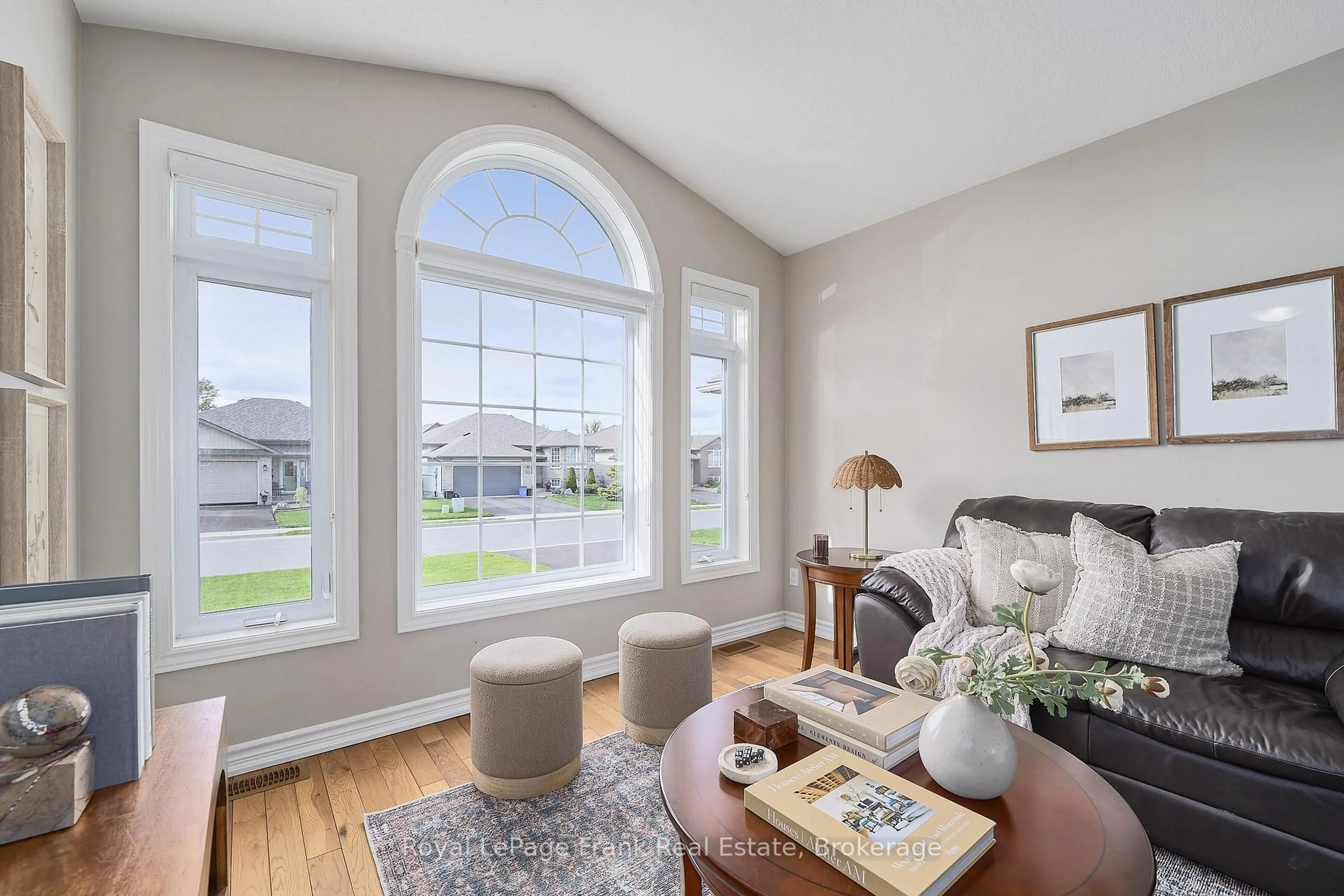 Living room with furniture, unknown for 11 Fox Den Dr, Brighton Ontario K0K 1H0