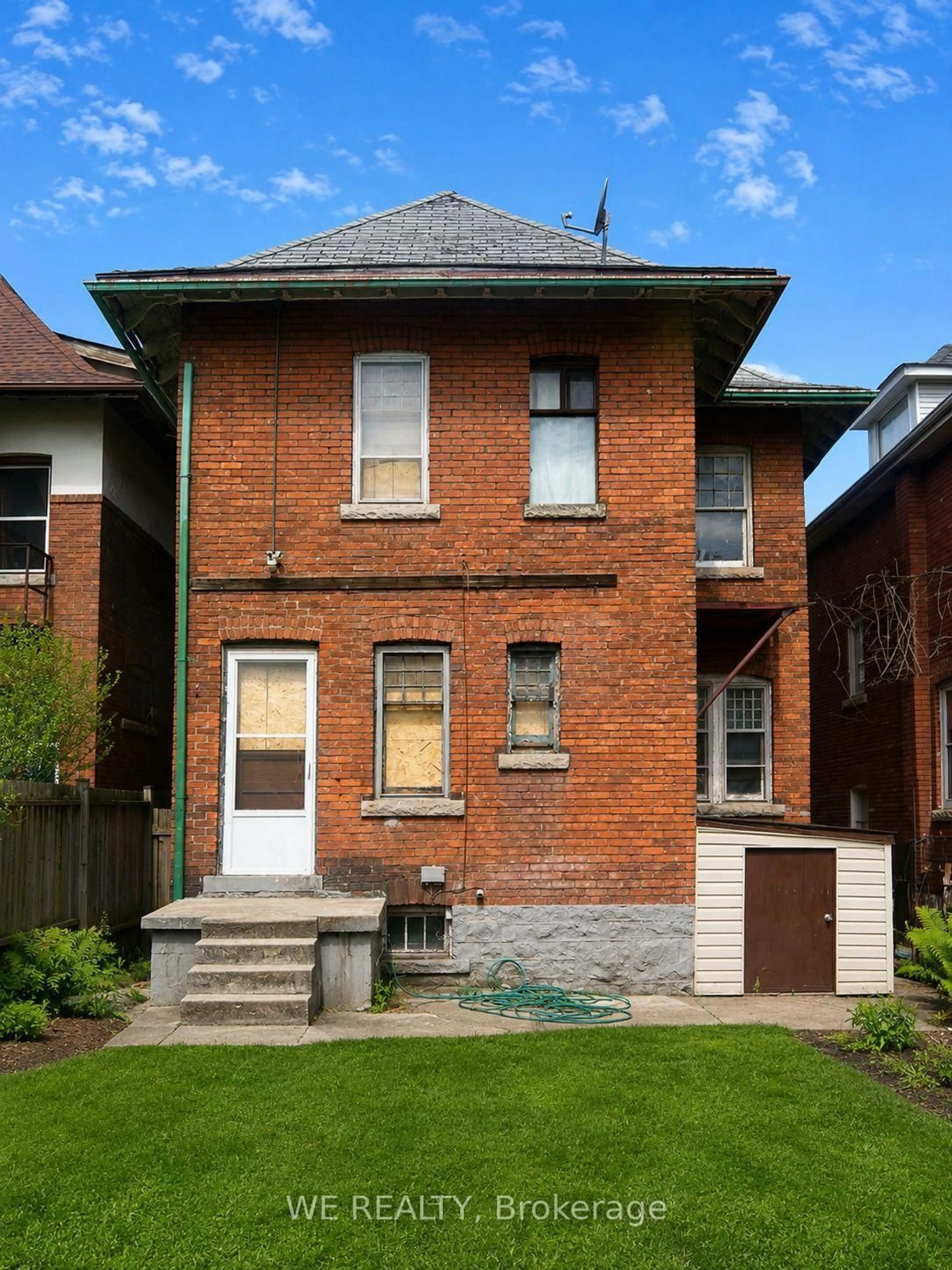 Home with brick exterior material, street for 91 Myrtle Ave, Hamilton Ontario L8M 2G1