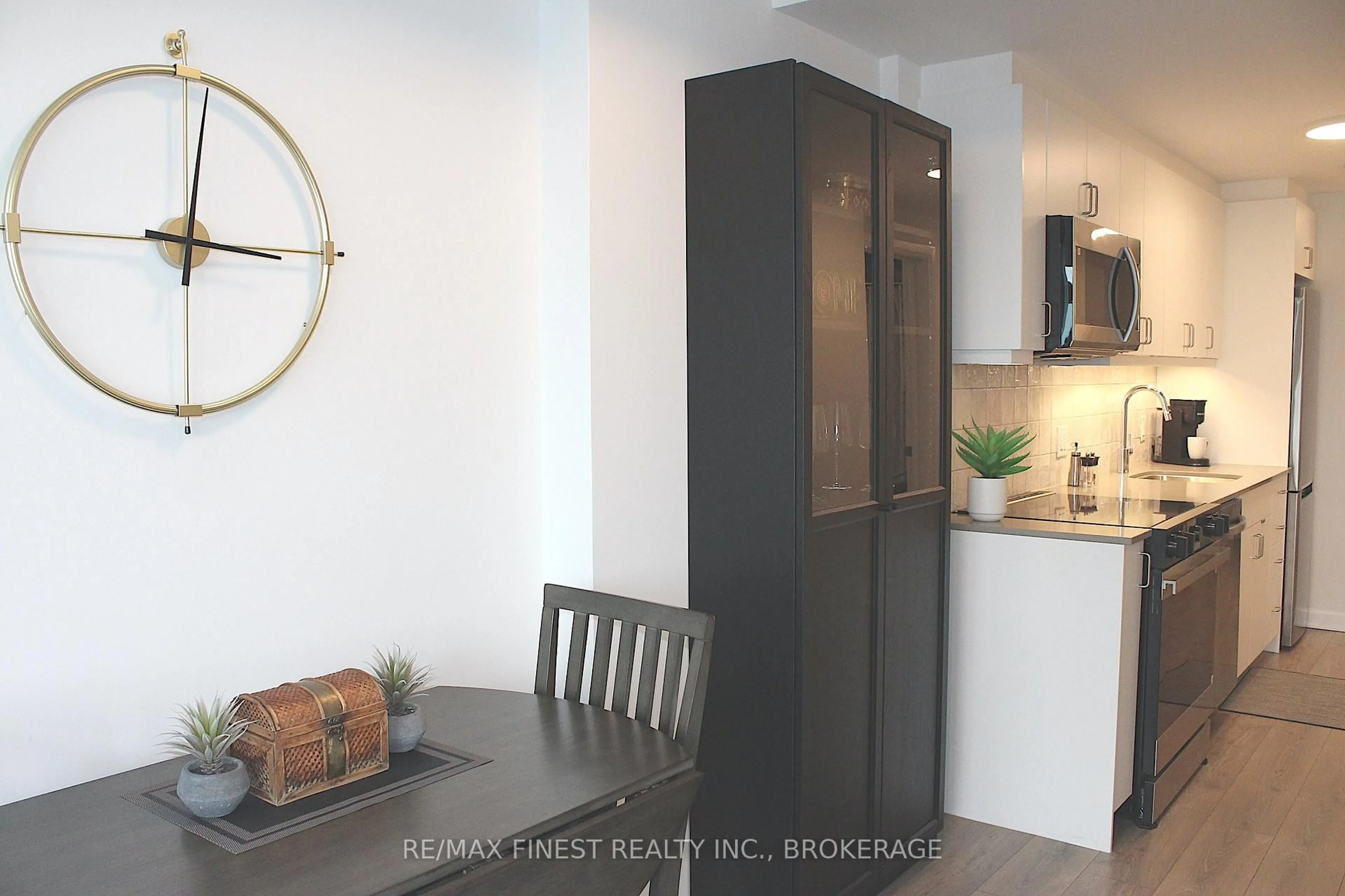 Indoor entryway for 223 Princess St #505, Kingston Ontario K7L 1B3