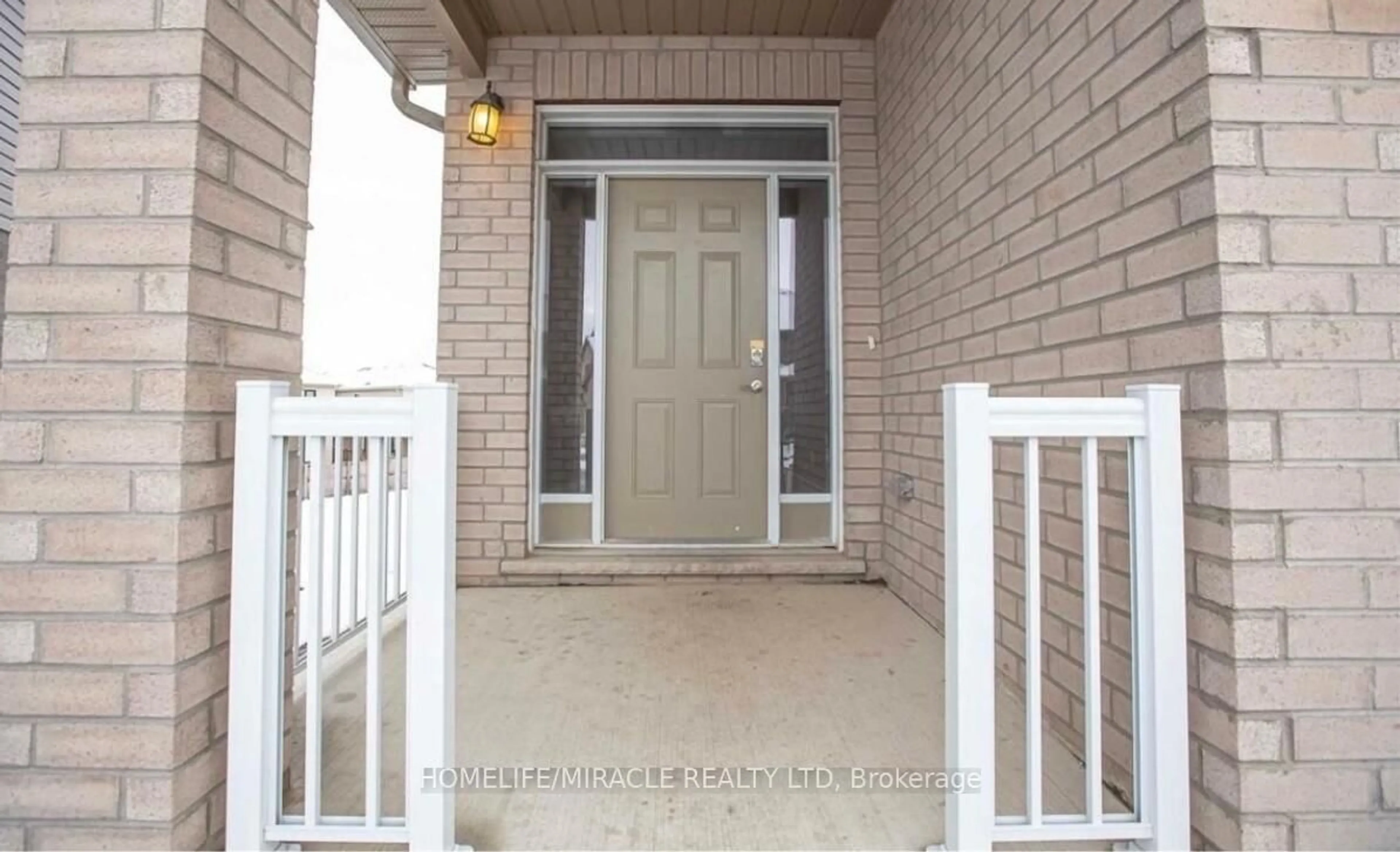 Indoor entryway for 2825 Asima Dr, London East Ontario M6M 0G1