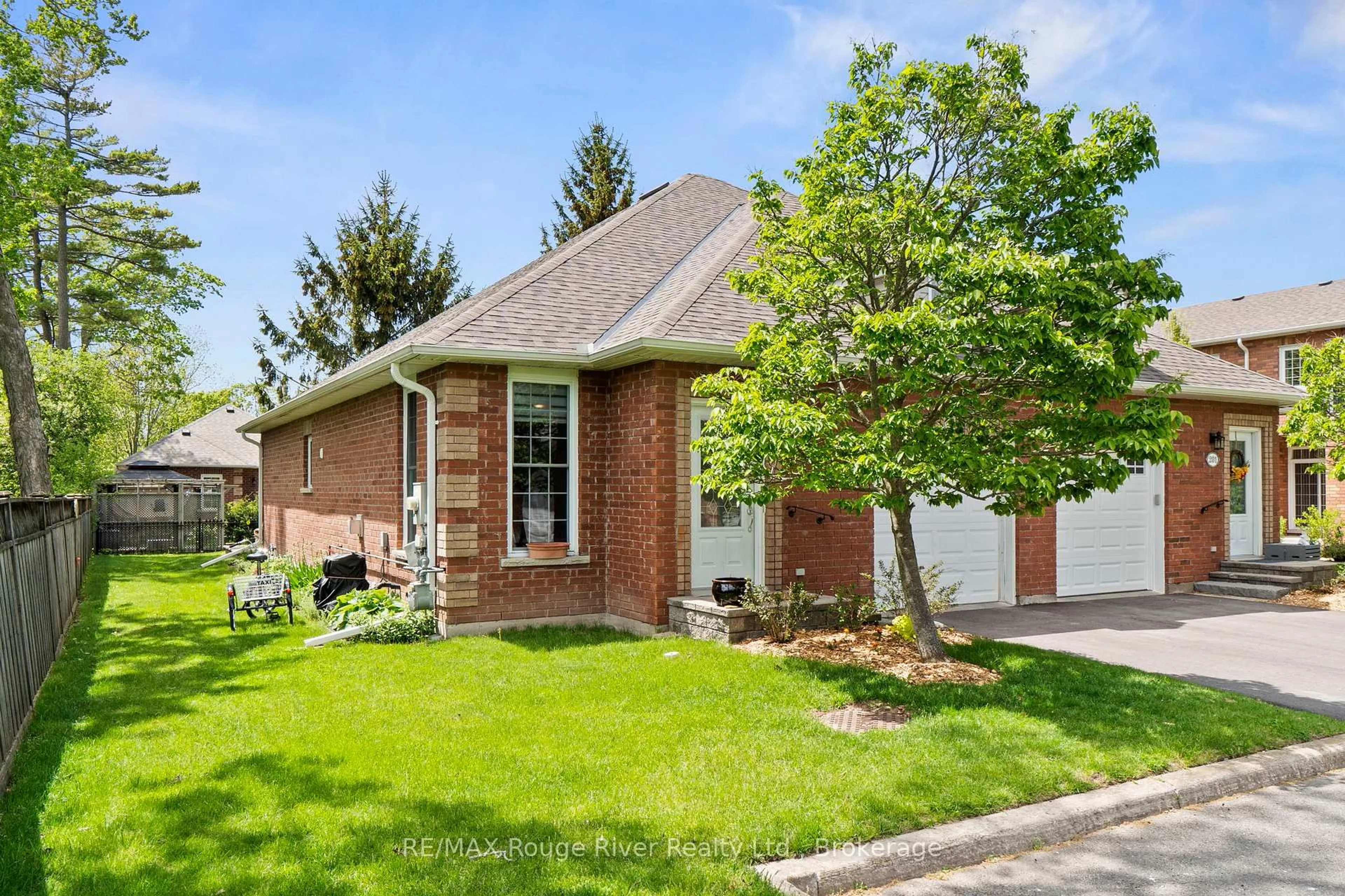 Home with brick exterior material, street for 300 D'arcy St #202, Cobourg Ontario K9A 0A2
