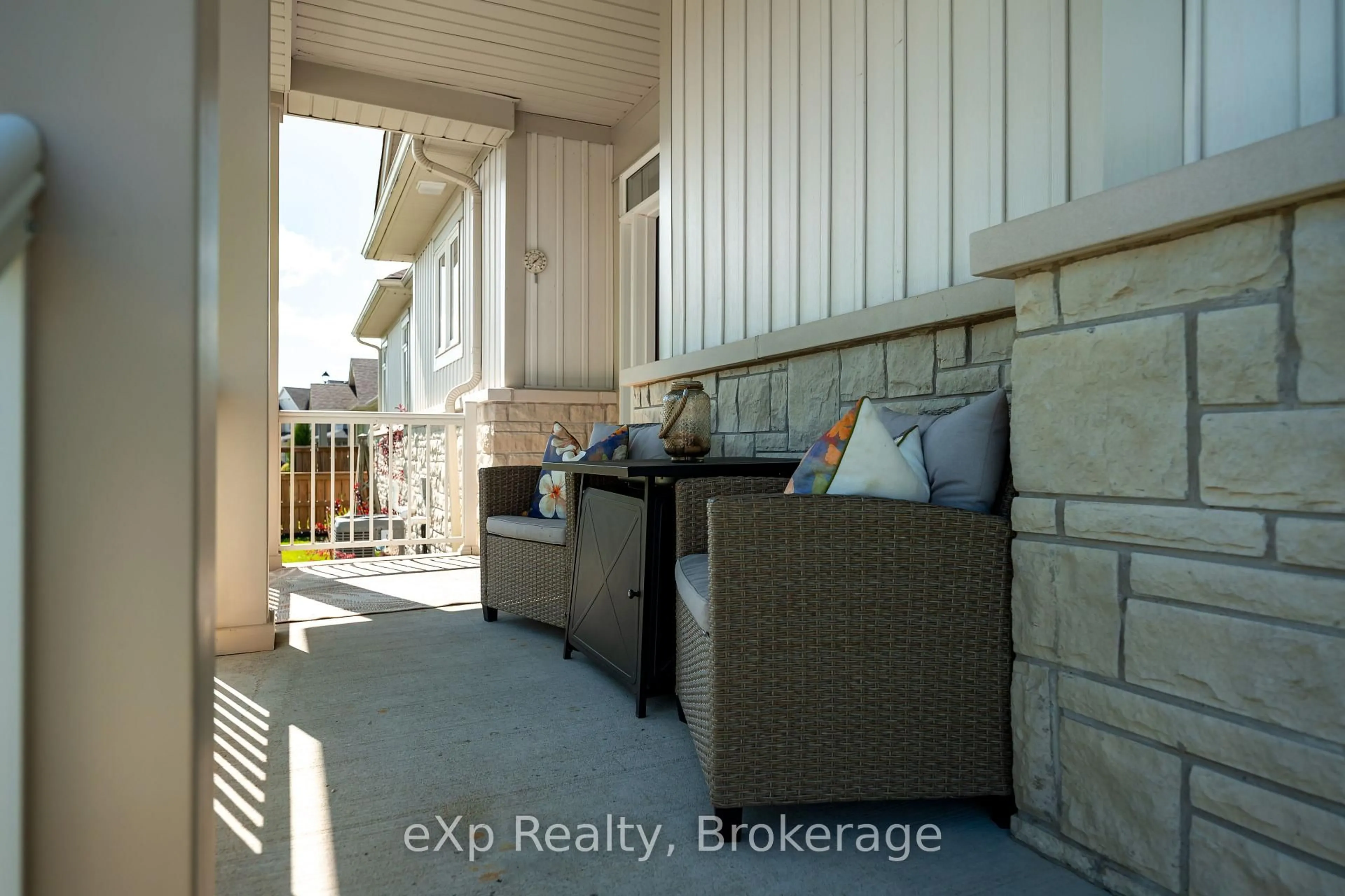 Patio, unknown for 25 Middleton Ave, Centre Wellington Ontario N1M 0G2