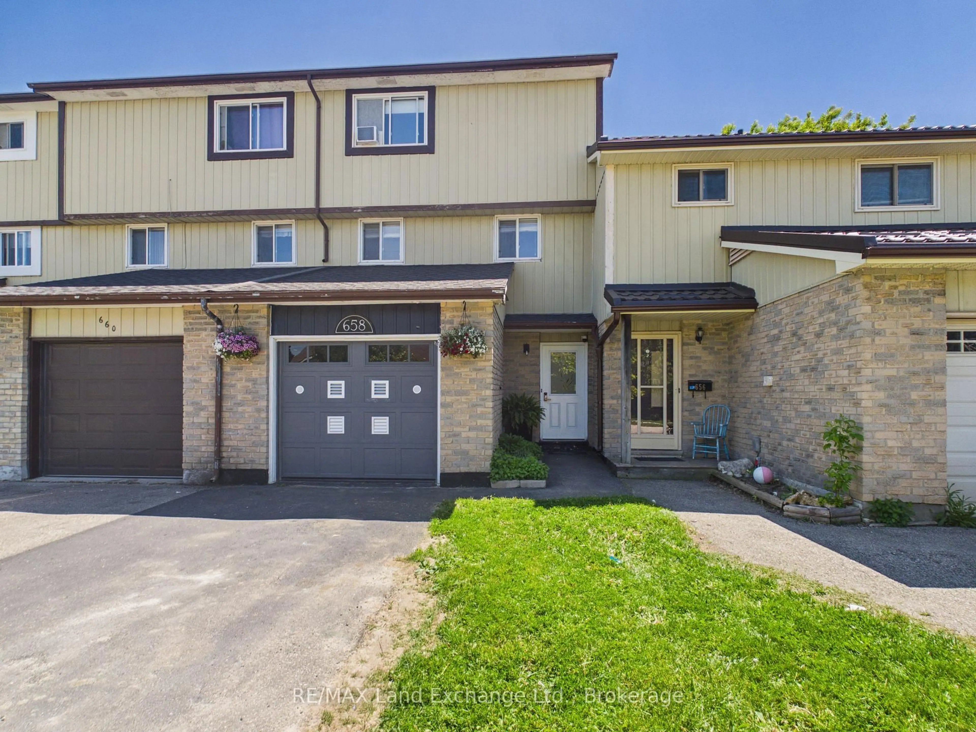 Unknown for 658 Hunter St, Kincardine Ontario N2Z 1S1